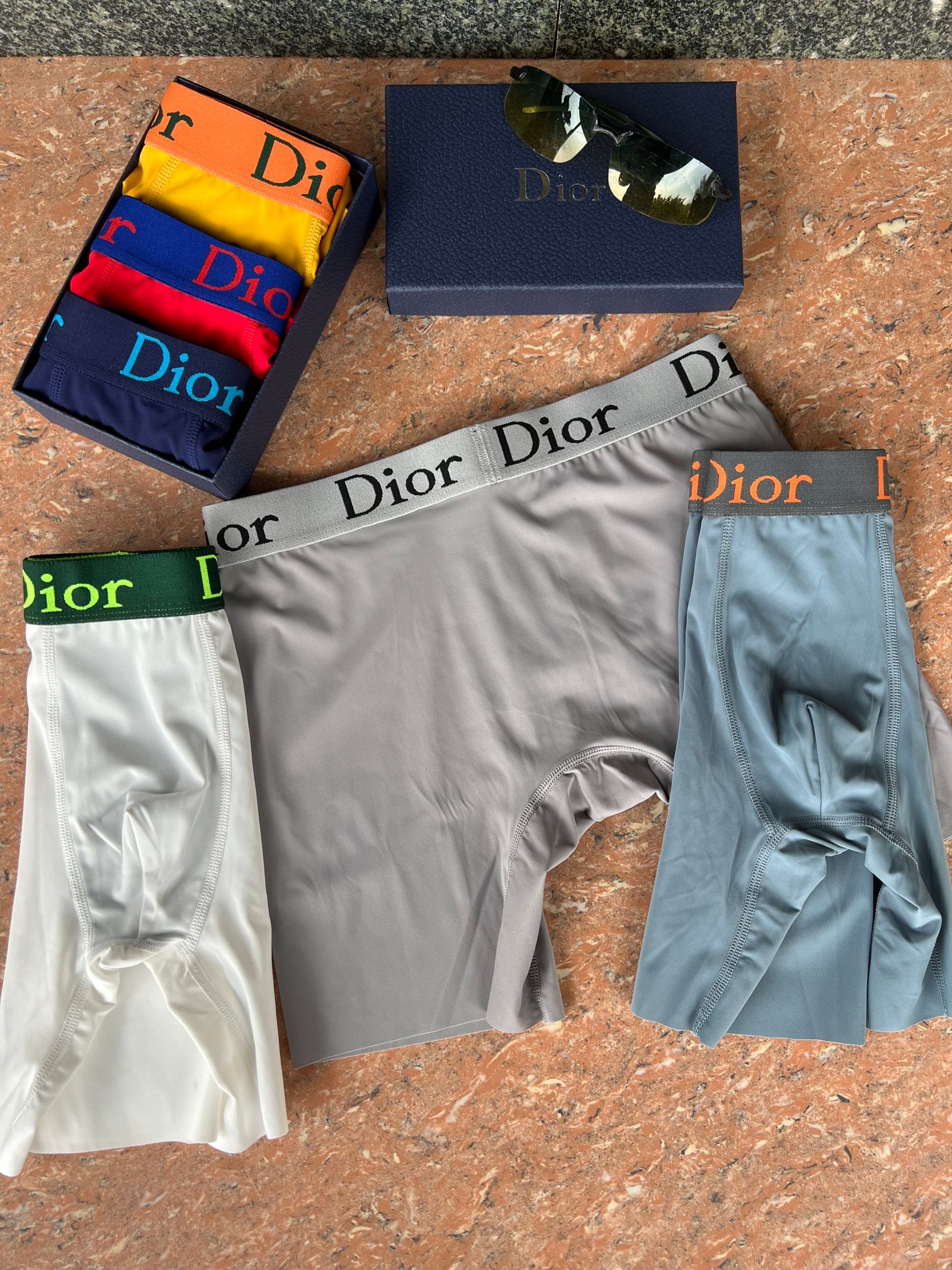 新品长款！迪奥 Dior！原单品质！精品盒装男士内裤！外贸国外订单，高品质，真丝无痕切割工艺 科学配比 