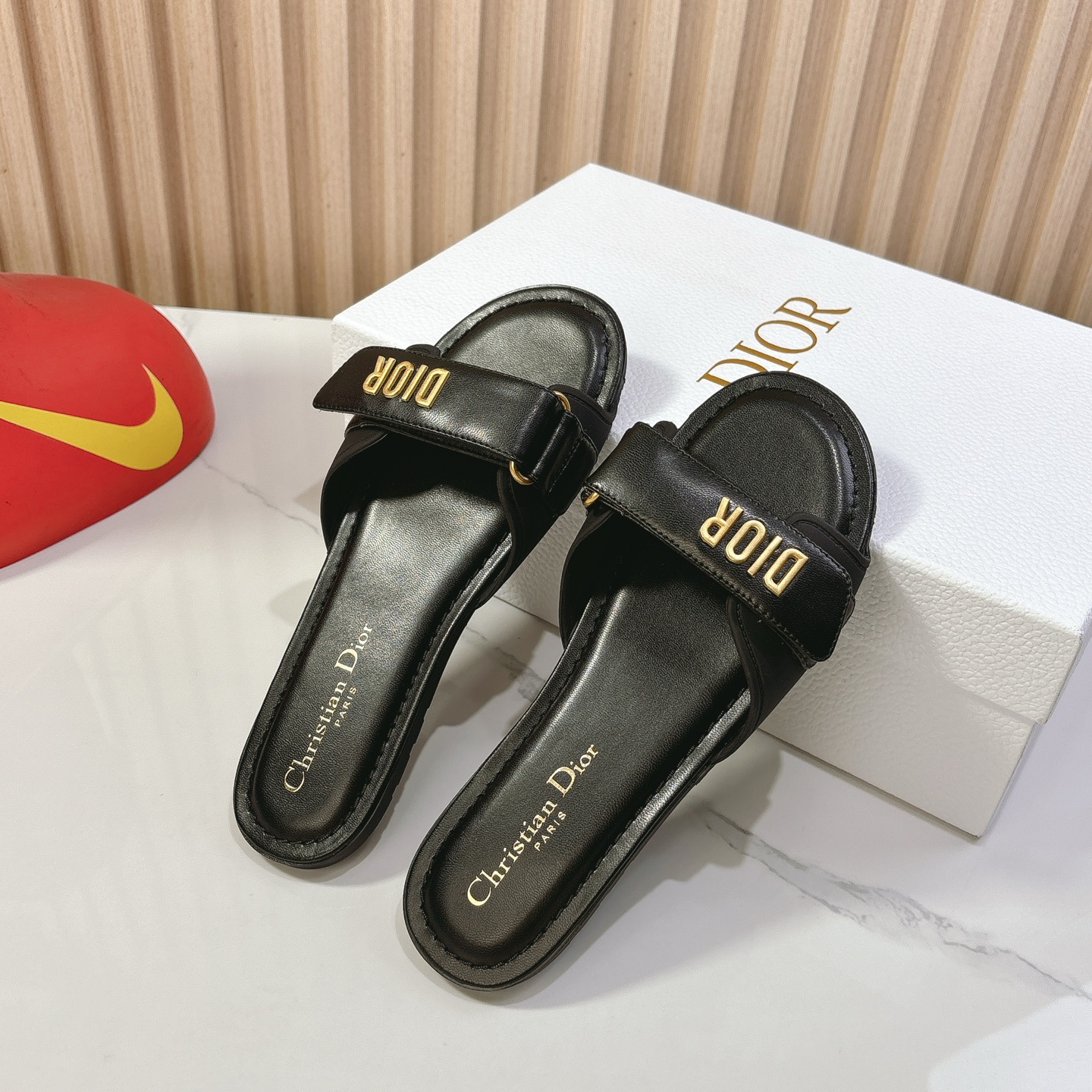 Dior Dio…〰 Dioract系列沙滩鞋——魔术贴凉拖鞋