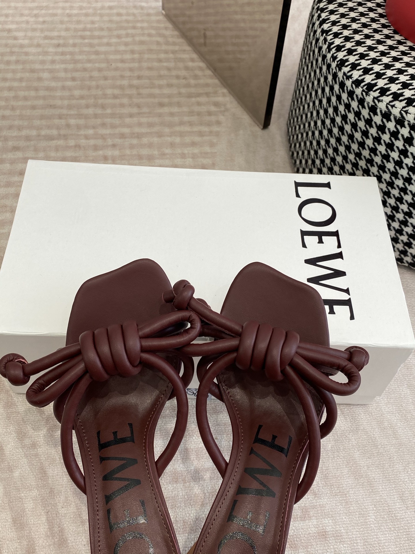 Loewe LOEWE/罗意威2026ss/ 新品 风小高跟沙滩拖鞋～小红书、外网火