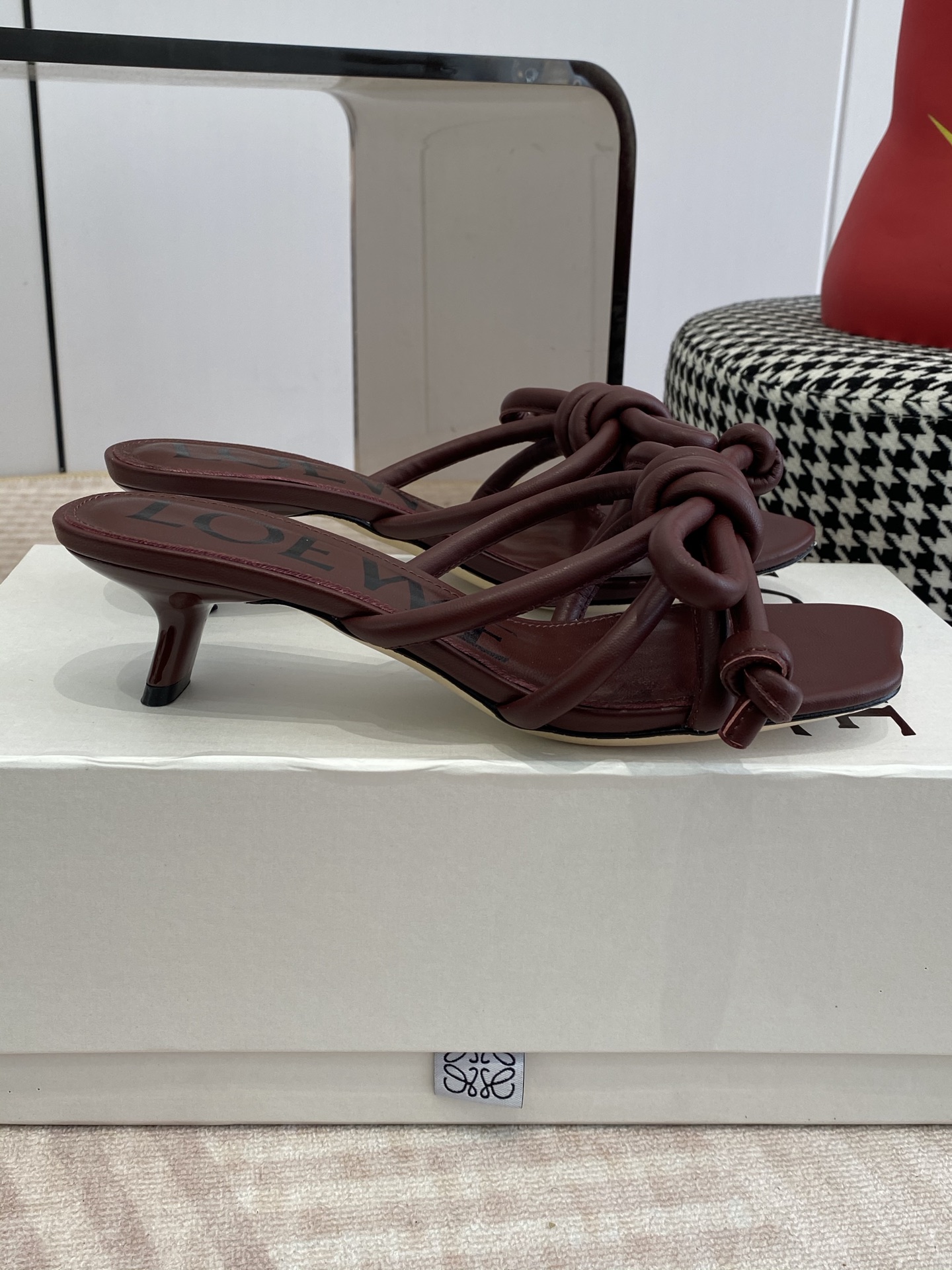 Loewe LOEWE/罗意威2026ss/ 新品 风小高跟沙滩拖鞋～小红书、外网火