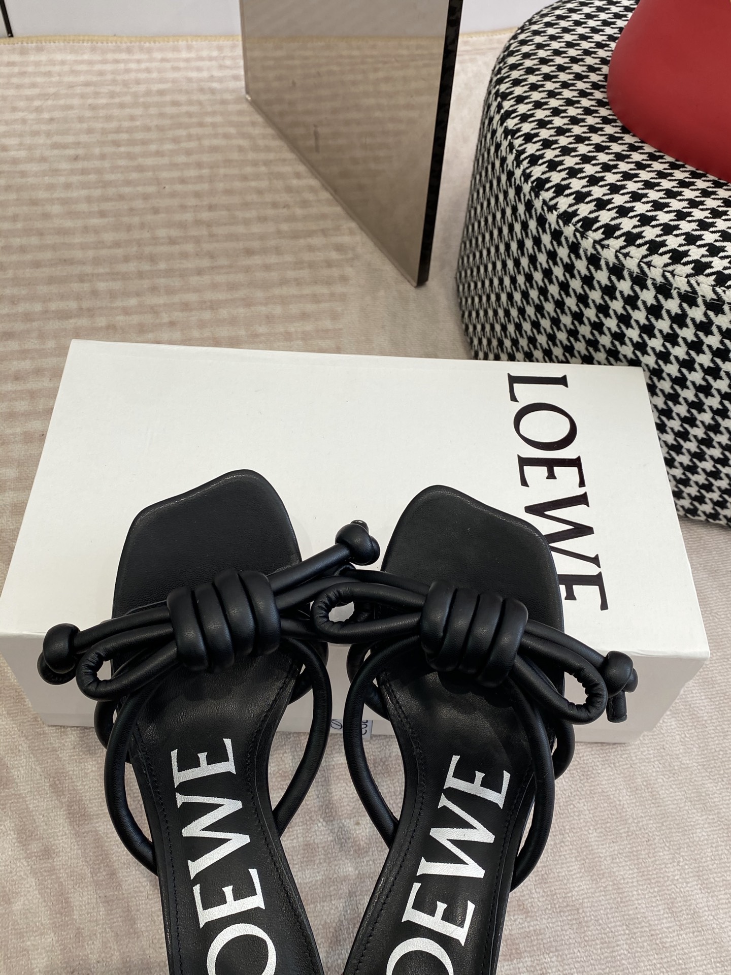 Loewe LOEWE/罗意威2026ss/ 新品 风小高跟沙滩拖鞋～小红书、外网火