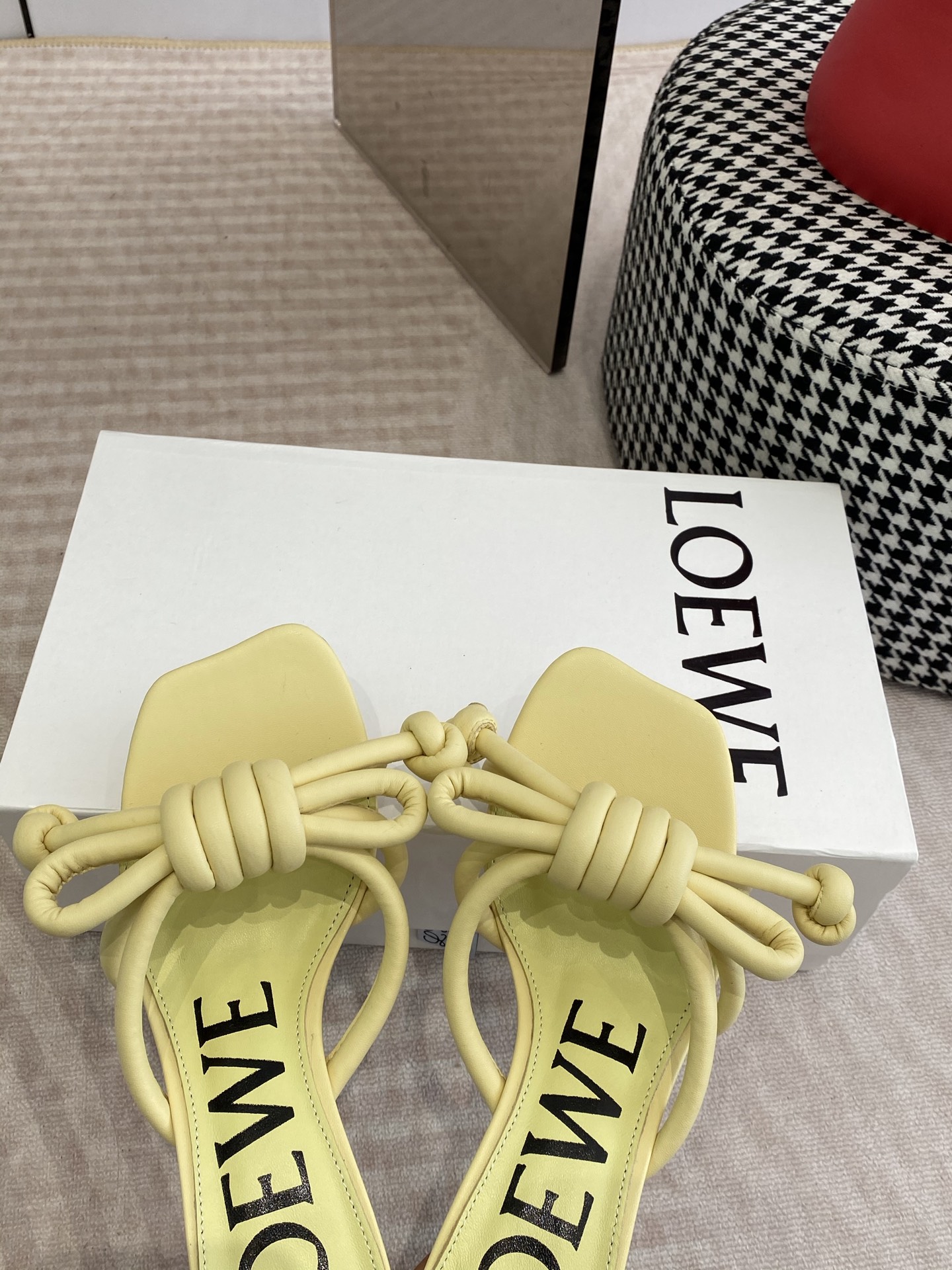 Loewe LOEWE/罗意威2026ss/ 新品 风小高跟沙滩拖鞋～小红书、外网火