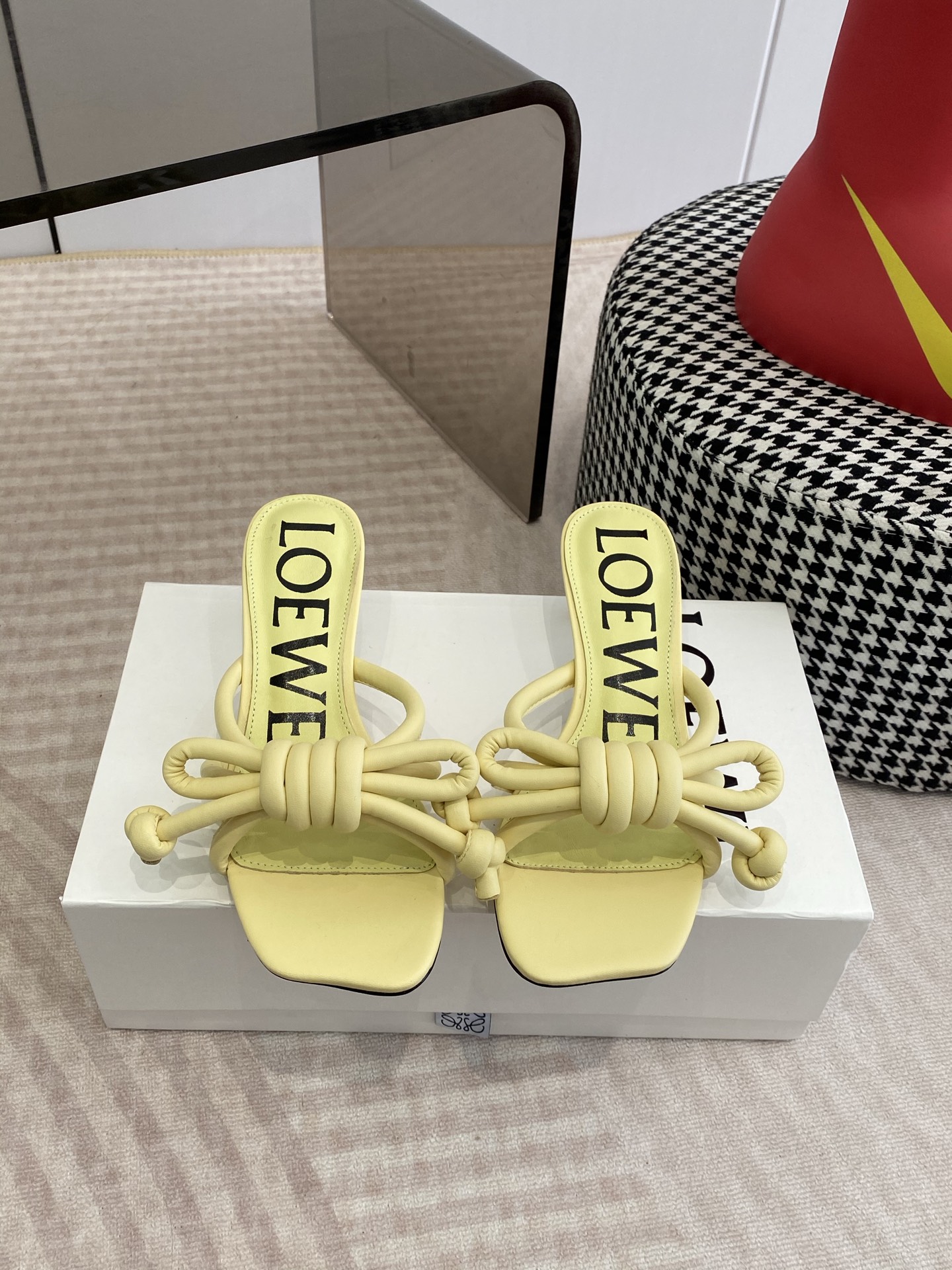 Loewe LOEWE/罗意威2026ss/ 新品 风小高跟沙滩拖鞋～小红书、外网火