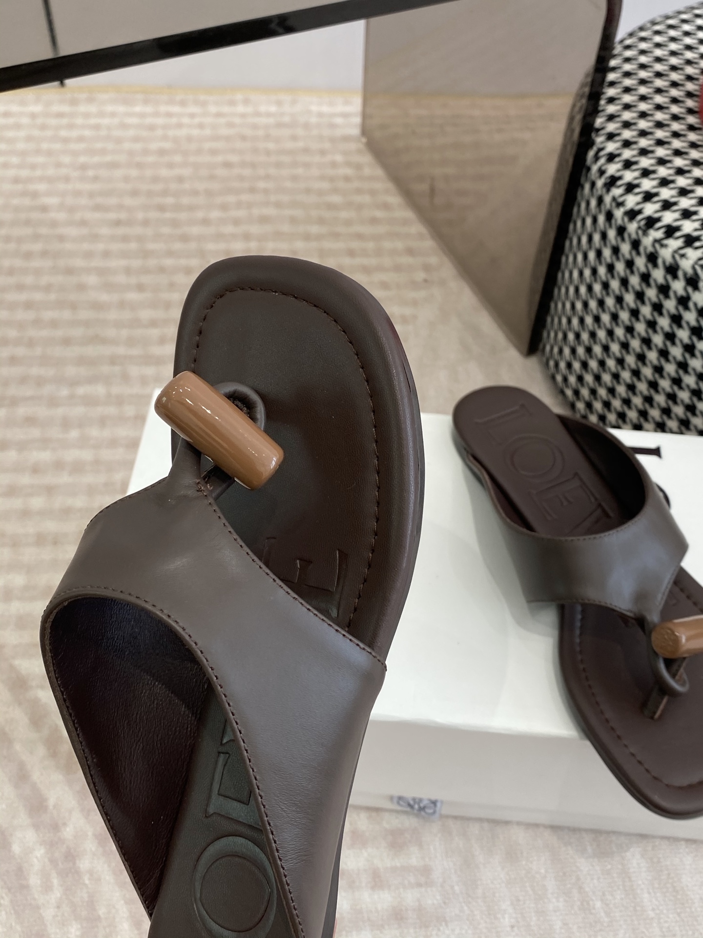 Loewe LOEWE 罗意威 26𝐬𝐬