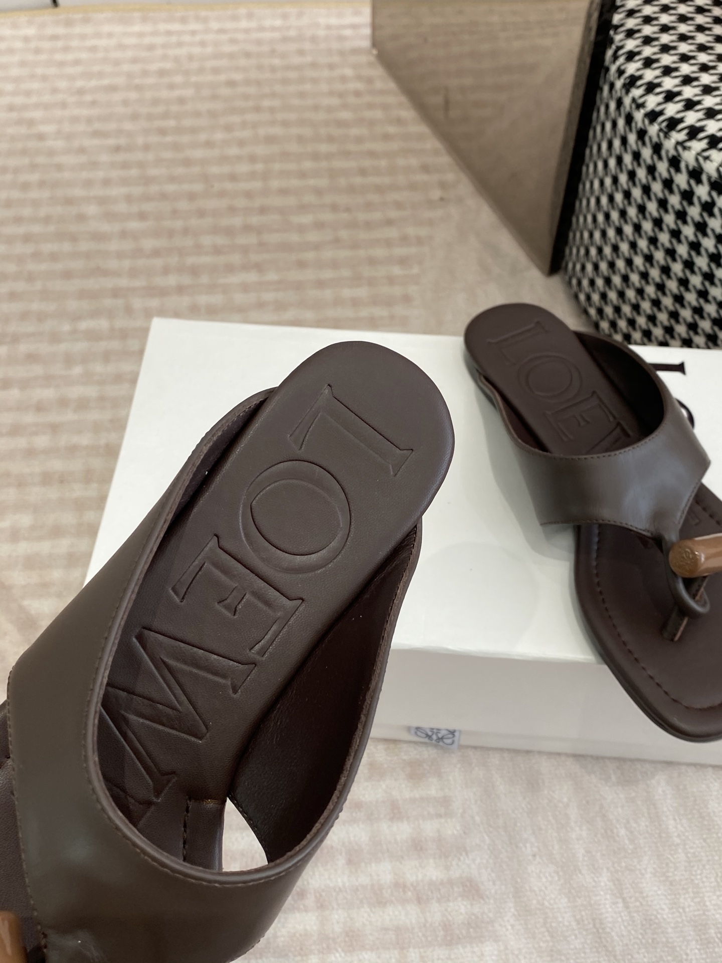 Loewe LOEWE 罗意威 26𝐬𝐬