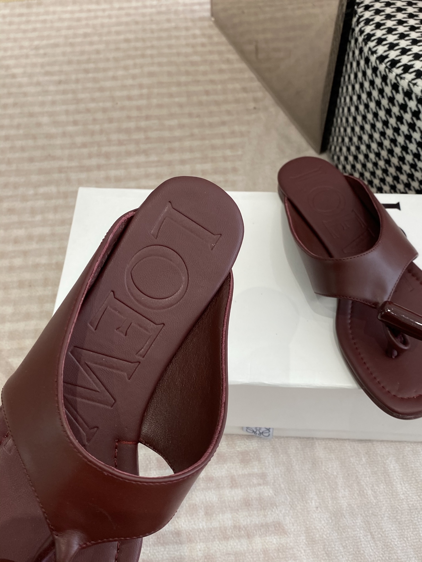 Loewe LOEWE 罗意威 26𝐬𝐬