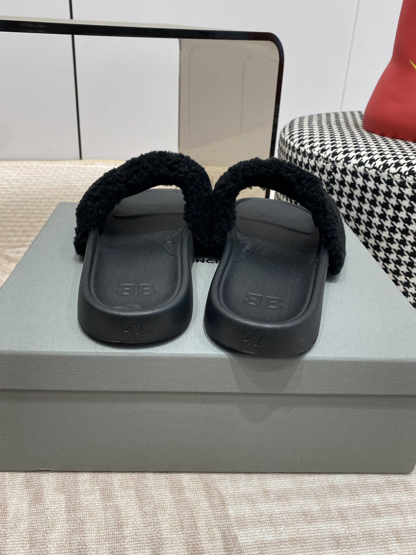 Balenciaga BALENCIAGA26ss 春夏沙滩拖鞋 系列 国内国外 断货王，找遍国内 心心念念终于到手