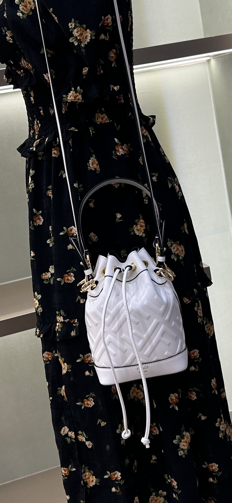 Fendi The iconic small Mon Tresor bucket bag in lambskin, with new proportions, makes it easy to carry your belongings