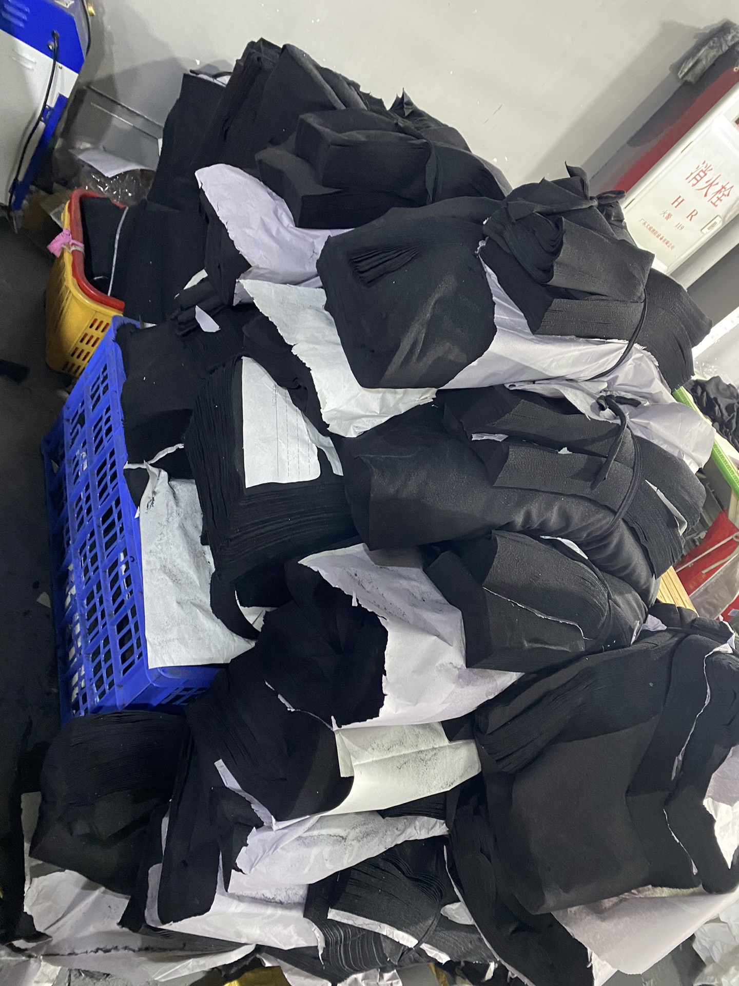 📎认准自主做货高品质档口 区别外面各种炒货 通货版本 大厂做工 全线对版对标 货稳 效率嘎嘎高
-欢迎二批 打包 外发 网红 直播客户来聊🉐
本店多工厂合作 效率发🈵 支持一件高效率代发
感谢各位老总的鼎立支持 合作共赢🎬
🉑代发
-再次感谢老板的支持与推货👋