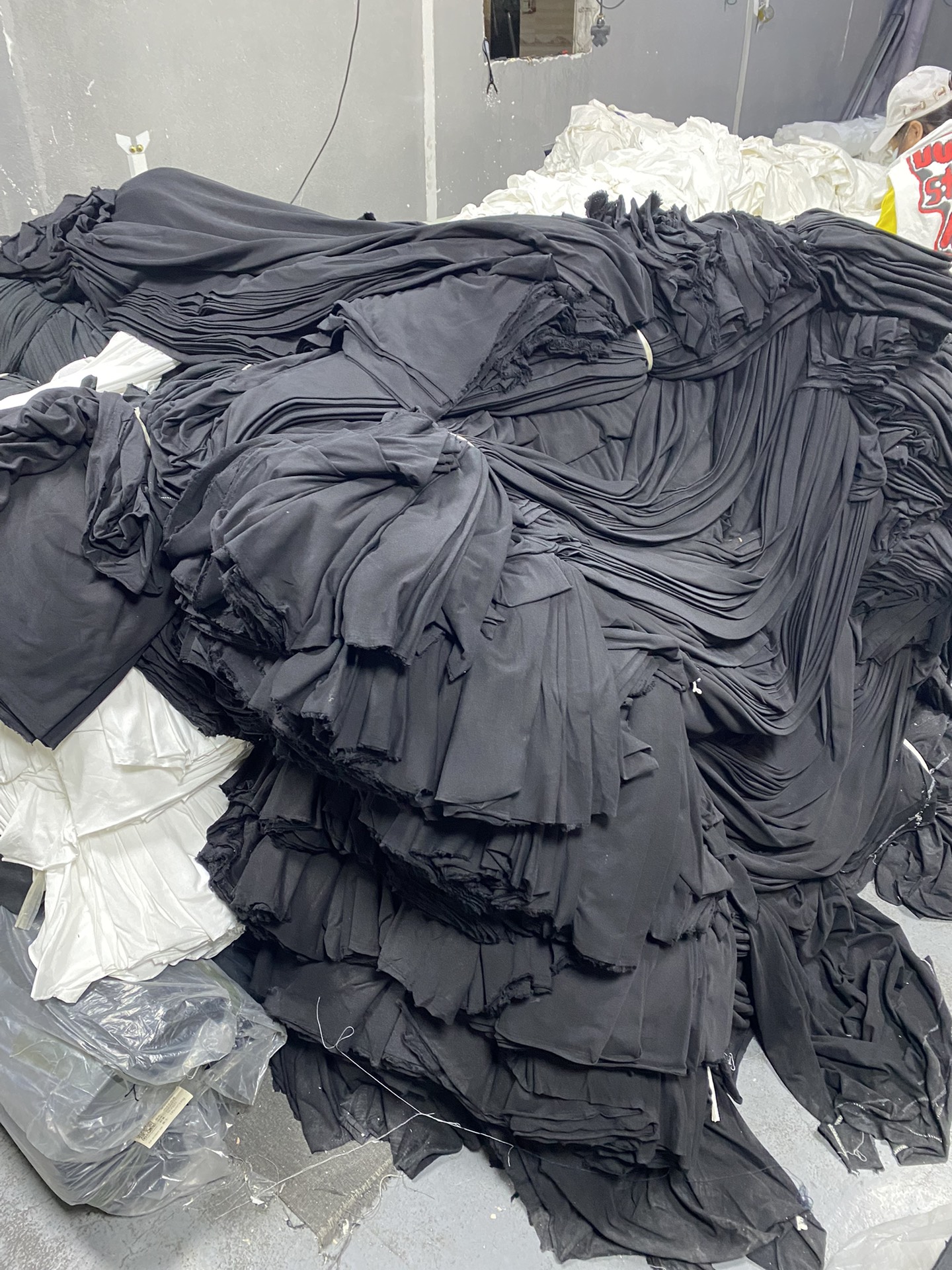 📎认准自主做货高品质档口 区别外面各种炒货 通货版本 大厂做工 全线对版对标 货稳 效率嘎嘎高
-欢迎二批 打包 外发 网红 直播客户来聊🉐
本店多工厂合作 效率发🈵 支持一件高效率代发
感谢各位老总的鼎立支持 合作共赢🎬
🉑代发
-再次感谢老板的支持与推货👋