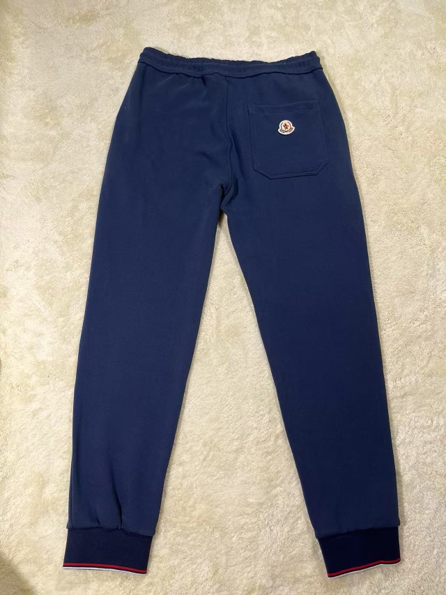 NO:509171,New moncler set, can be sold separately for clothes, clothes, LY, hoodies, LY, Prada - the latest autumn and winter product set - available at the counter at the same time, original single and casual fashion set, with very distinctive upper body!  Eye-catching and highlighted, imported high-density polyester fiber fabric, high density, comfortable feel, warm and shiny surface, skin-friendly and breathable, simple but fashionable, extremely high-end, handsome and highly recommended, code number M-3XL loose version model 185/150, upper body XL, 23 colors black, blue, brown, prada, prada, Moncler, alexander wang19860909新品蒙口moncler套装,可分开出售套装衣服LY卫裤LY, Prada普拉达-秋冬最新品套装-专柜同步有售,原单狠货休闲时尚套装,上身很有特点！吸睛而有亮点,进口高密度聚酯纤维面料,密度高,手感舒适,表面有着温润的光泽,亲肤透气,简单而不失时尚,档次极高,上身帅到爆,极力推荐,码数M- 3XL宽松版模特185/150,上身XL,23个颜色黑色,蓝色,咖啡色,,prada,prada,Moncler,alexander wang,Men's clothing