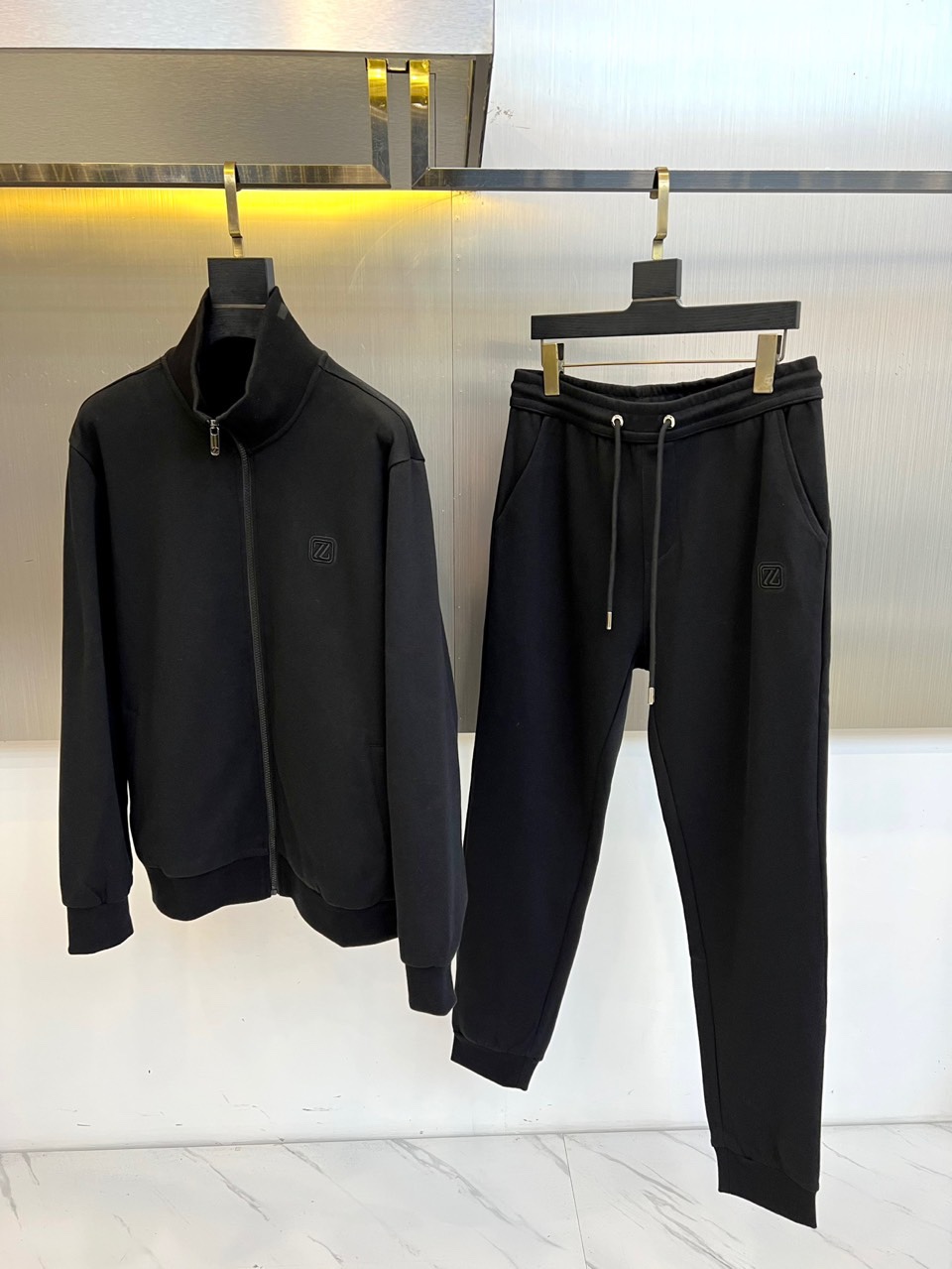 _dnK9suEgU6yWerlv-n-_XKQ6YKY3flga2YbomRw