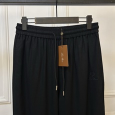 新品 Loro piana麻料套装/套2026ss春夏新品套装Polo短袖+卫裤进口棉麻面料,内里包边走 新品 Loro piana麻料套装/套2026ss春夏新品套装Polo短袖+卫裤进口棉麻面料,内里包边走