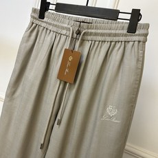 新品 Loro piana麻料套装/套2026ss春夏新品套装Polo短袖+卫裤进口棉麻面料,内里包边走 新品 Loro piana麻料套装/套2026ss春夏新品套装Polo短袖+卫裤进口棉麻面料,内里包边走