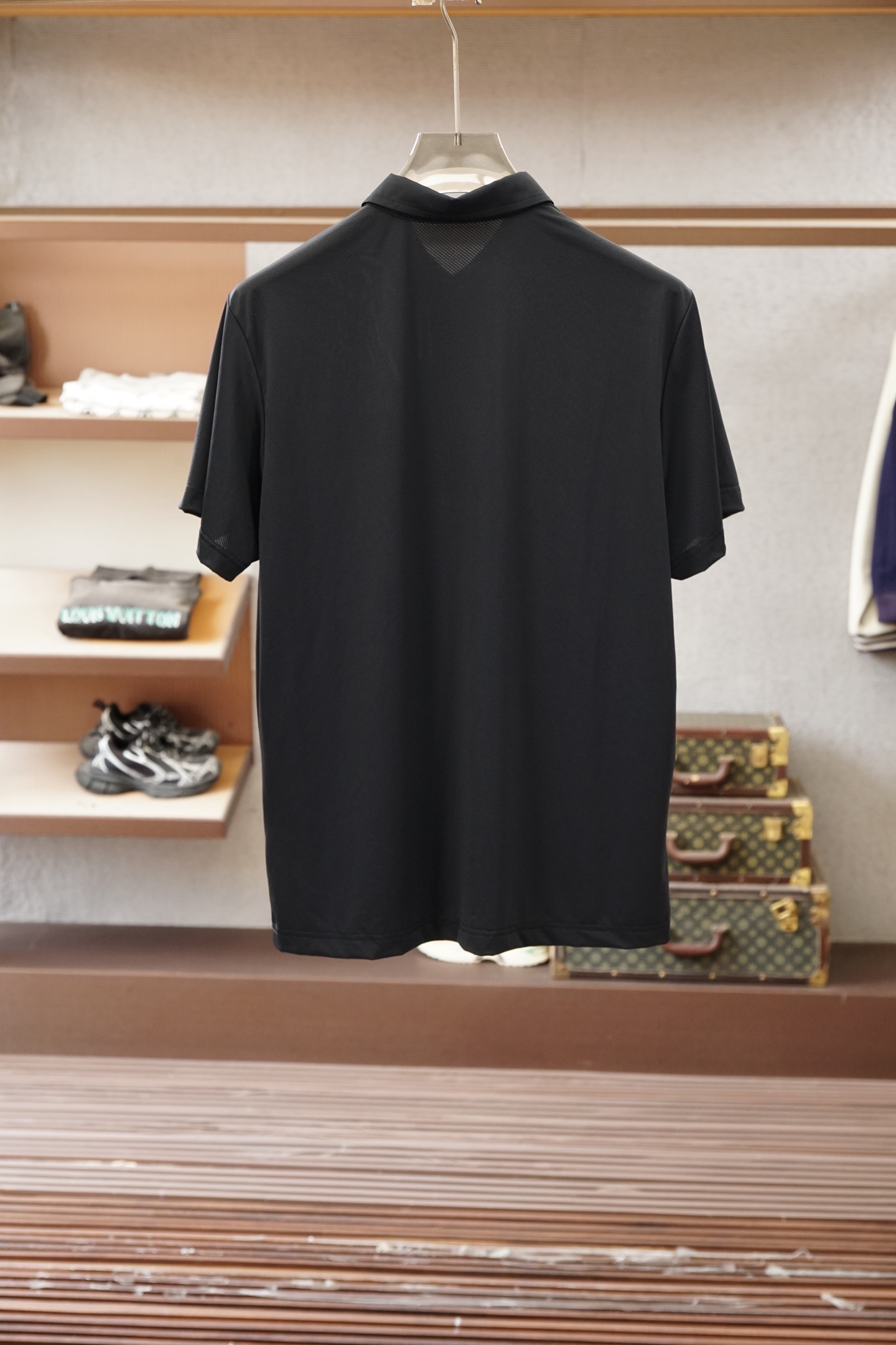 新品H爱马仕速干套装、一套/套2026春夏男士休闲套装全新登场，以极简高级感重塑日常穿搭美学。色调柔和雅