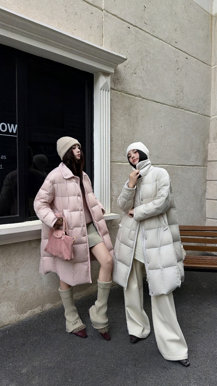 💰505
🔥🔥爆款羽绒服  四色SM  90白鸭绒
  款号：LLA105