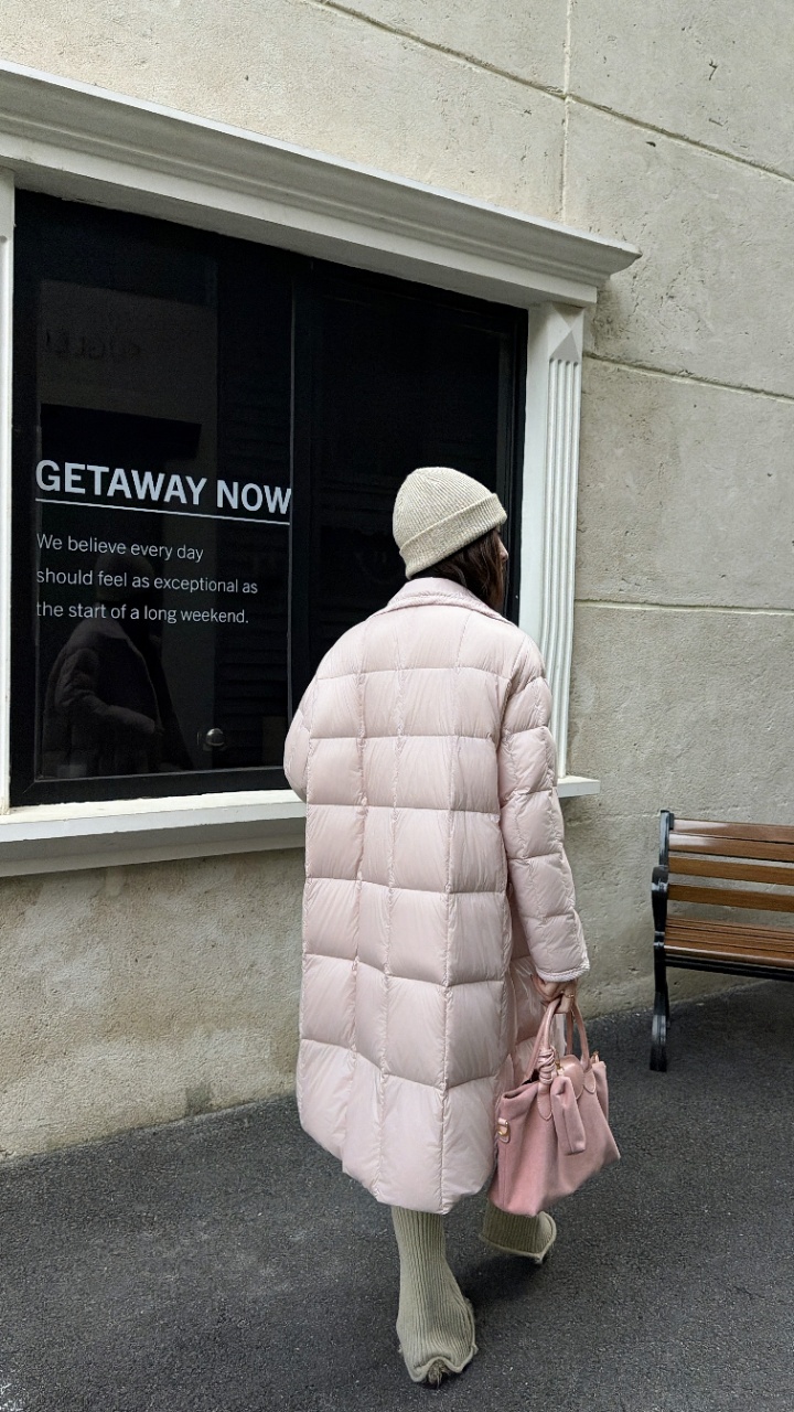 💰505
🔥🔥爆款羽绒服  四色SM  90白鸭绒
  款号：LLA105