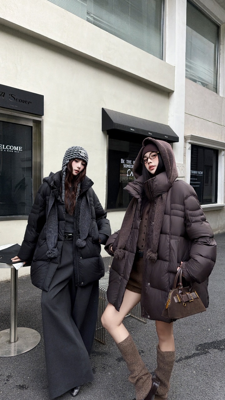 💰560
🔥🔥爆款羽绒服  五色SM  90白鸭绒
 款号：LLA106
黑，米，灰，粉，咖SM