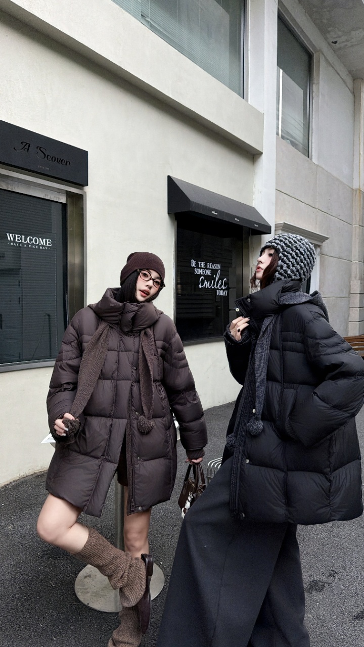 💰560
🔥🔥爆款羽绒服  五色SM  90白鸭绒
 款号：LLA106
黑，米，灰，粉，咖SM