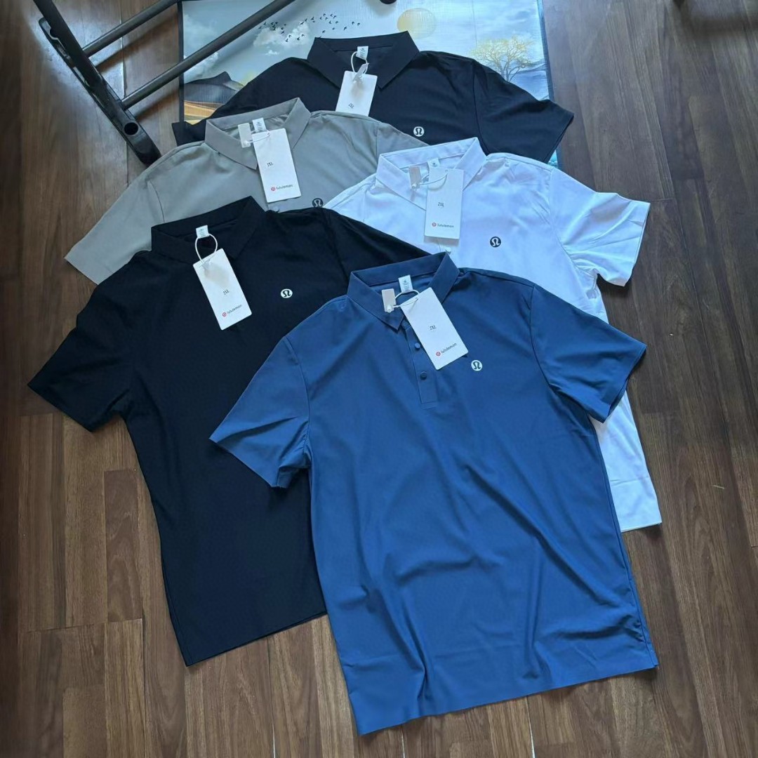 💰70
lululemon/露露经典基础款翻领胸标小logo冰丝无痕polo短袖T恤,五色可选,夏季POLO衫短袖,商务休闲简约风,上身帅气百搭,夏季必备百搭奢潮单品
高端定制冰丝无痕面料 ,穿着舒适、冰爽丝滑透气 、 胸前经典简约小logo设计,翻领纽扣设计,百搭商务休闲款,潮男必备单品 ,上身帅气百搭,做工精致,细节到位,诚意满满
🏊🏻非常适合当季的款,上身百搭不挑人,玩转你的潮流,期待你我共同的驾驭🌞
颜色,黑色,白色,浅灰色,雾霾蓝,深灰色
尺码表:
衣长 胸围 肩宽 袖长 推荐身高体重
M 65 100 43 65 ,适合身高160到165,体重85-105斤
L 67 104 45 67 ,适合身165到170,体重105-125斤
XL 69 108 46 69 ,适合身高170到175,体重125-140斤
2XL 71 112 48 71 ,适合身高175到180,体重140-155斤
3XL 73 116 50 73 适合身高180到185,体重155-170斤
4XL 75 120 51 75 适合身高185到190,体重170-185斤
5XL 77 124 52 77 适合身高185到195,体重185到205斤