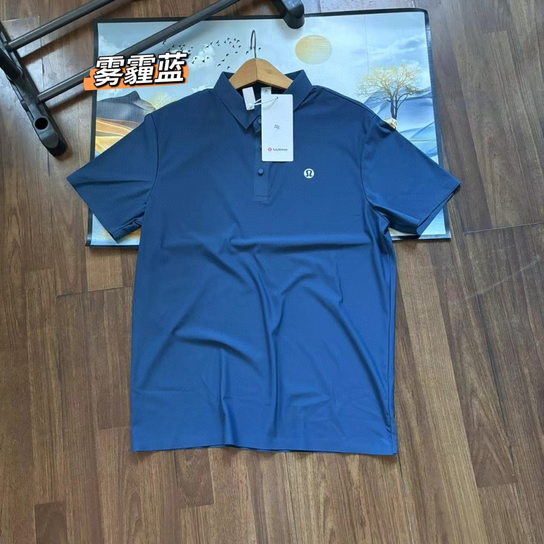 💰70
lululemon/露露经典基础款翻领胸标小logo冰丝无痕polo短袖T恤,五色可选,夏季POLO衫短袖,商务休闲简约风,上身帅气百搭,夏季必备百搭奢潮单品
高端定制冰丝无痕面料 ,穿着舒适、冰爽丝滑透气 、 胸前经典简约小logo设计,翻领纽扣设计,百搭商务休闲款,潮男必备单品 ,上身帅气百搭,做工精致,细节到位,诚意满满
🏊🏻非常适合当季的款,上身百搭不挑人,玩转你的潮流,期待你我共同的驾驭🌞
颜色,黑色,白色,浅灰色,雾霾蓝,深灰色
尺码表:
衣长 胸围 肩宽 袖长 推荐身高体重
M 65 100 43 65 ,适合身高160到165,体重85-105斤
L 67 104 45 67 ,适合身165到170,体重105-125斤
XL 69 108 46 69 ,适合身高170到175,体重125-140斤
2XL 71 112 48 71 ,适合身高175到180,体重140-155斤
3XL 73 116 50 73 适合身高180到185,体重155-170斤
4XL 75 120 51 75 适合身高185到190,体重170-185斤
5XL 77 124 52 77 适合身高185到195,体重185到205斤