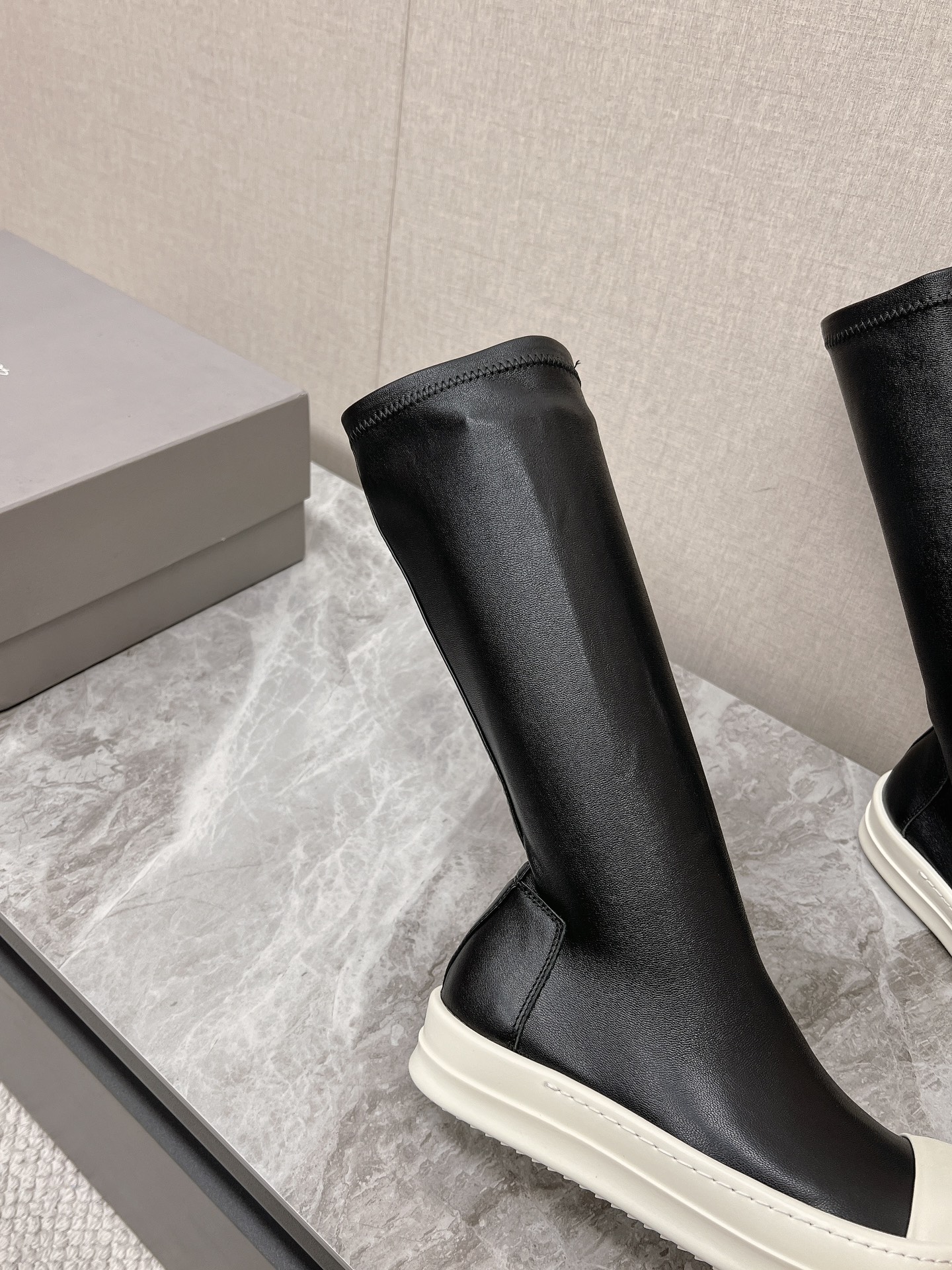“High-Legged Rick Owens Boots: 750 Top Version for Hot Girl Style” - 图片 7