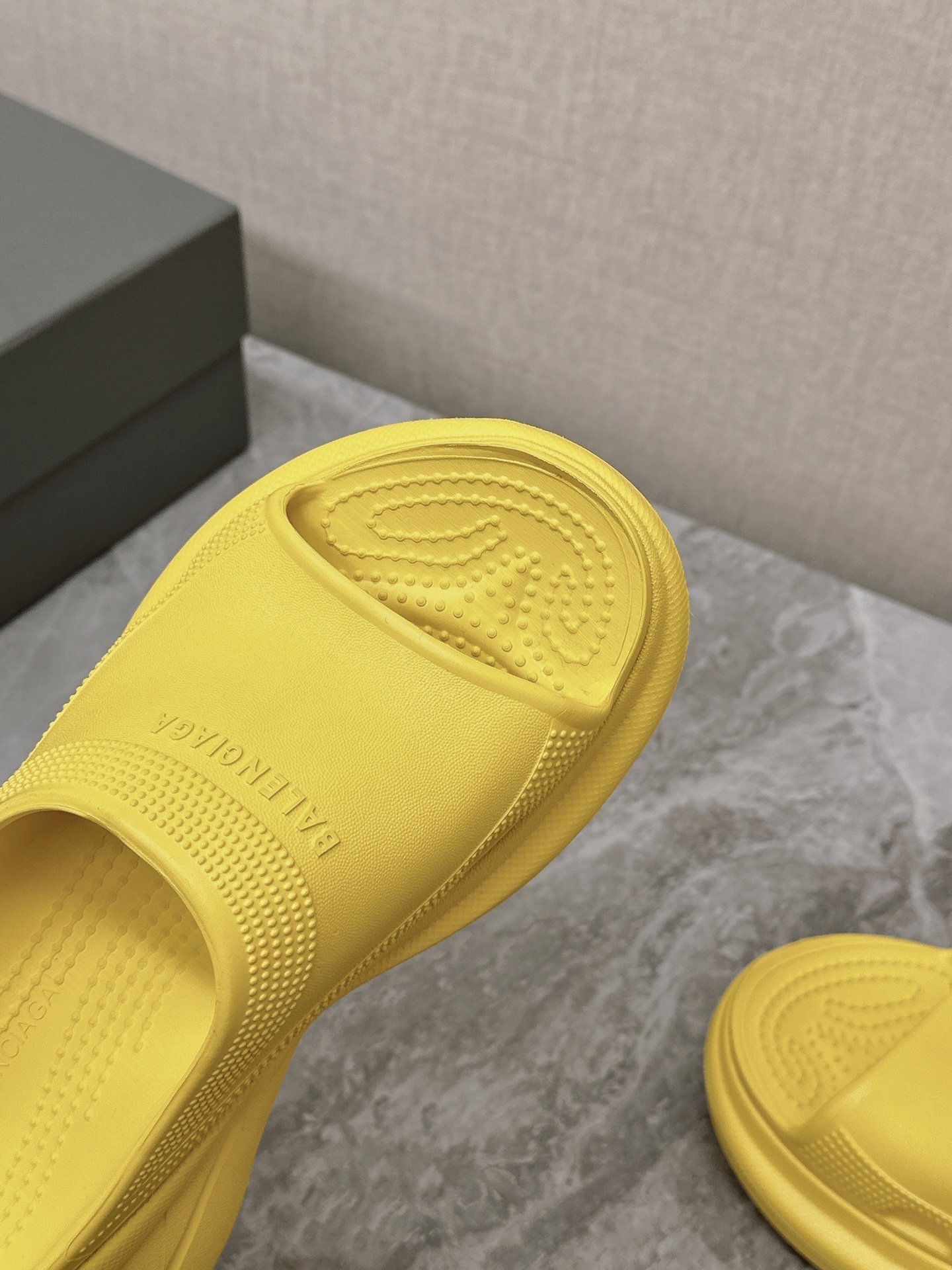 Balenciaga Women's Rubber Pool Slides Sandals - Yellow, Comfortable Platform 8 i1715514791 9206 0