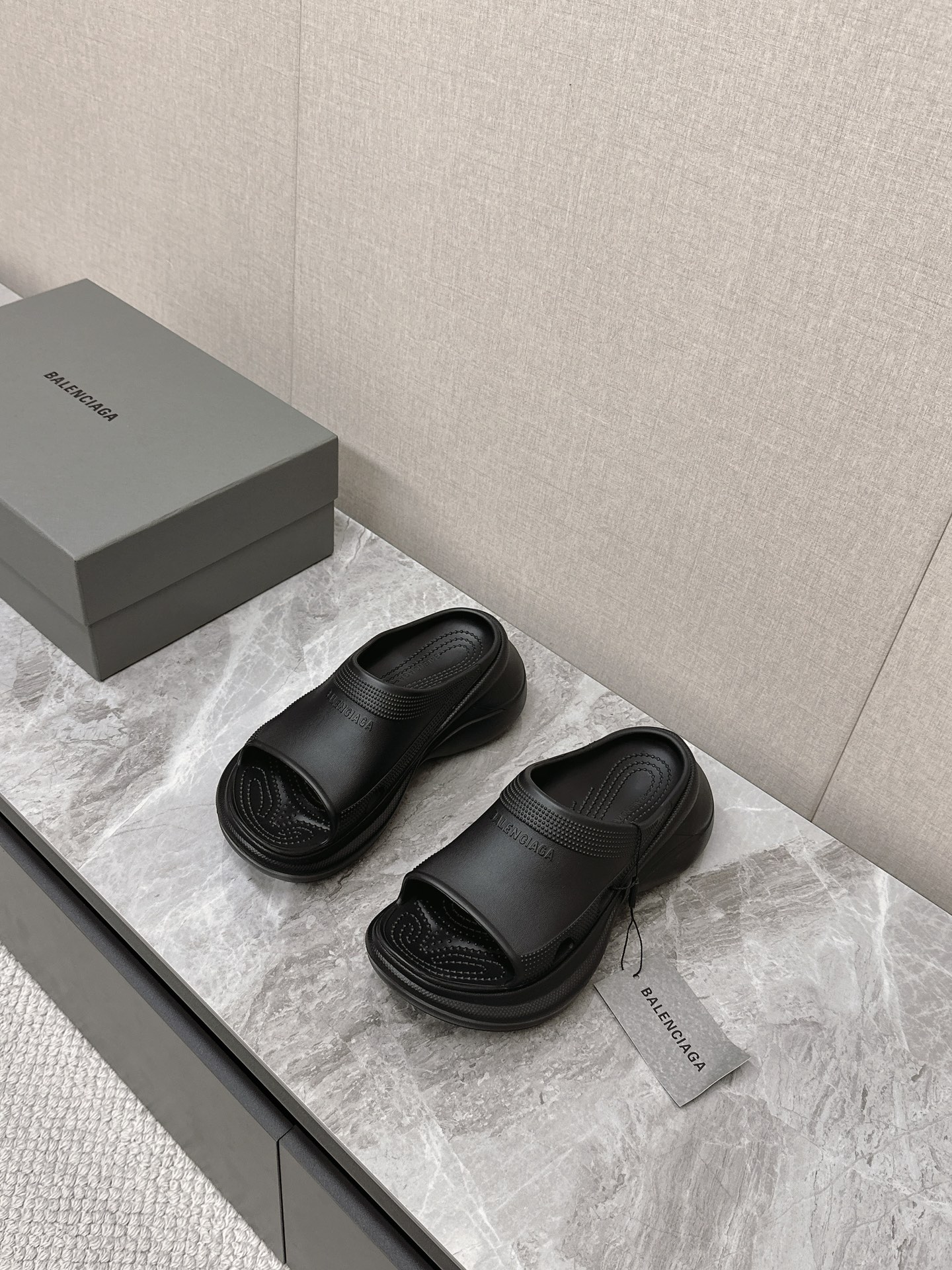 Balenciaga Women's Rubber Sandal Slides Summer, Black, Size 35-40 3 i1715514962 2733 0