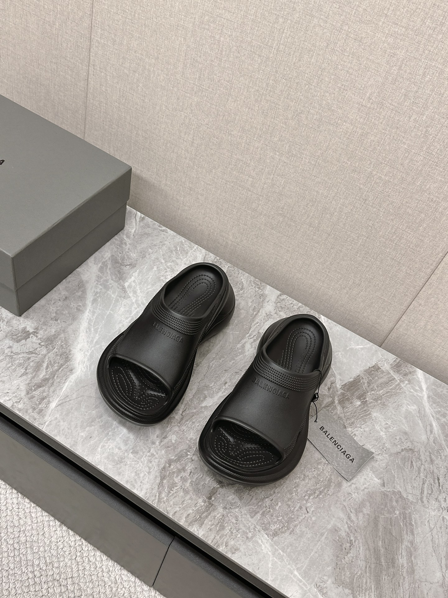 Balenciaga Women's Rubber Sandal Slides Summer, Black, Size 35-40 4 i1715514962 487 0