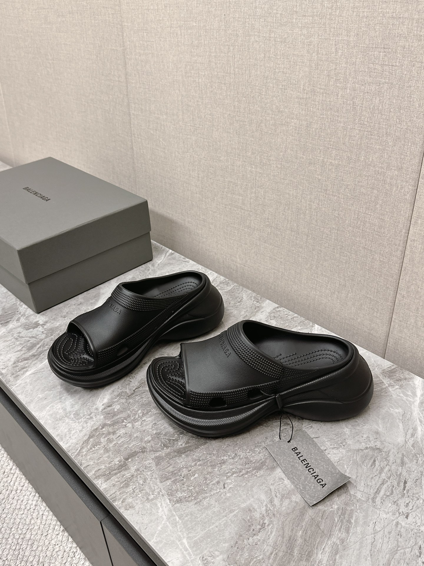 Balenciaga Women's Rubber Sandal Slides Summer, Black, Size 35-40 1 Balenciaga Women's Rubber Sandal Slides Summer, Black, Size 35-40