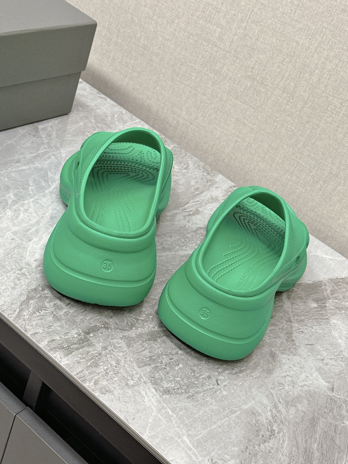 Balenciaga Women's Spring/Summer Green Rubber Molded Slide Sandals 9 i1715515216 9316 0