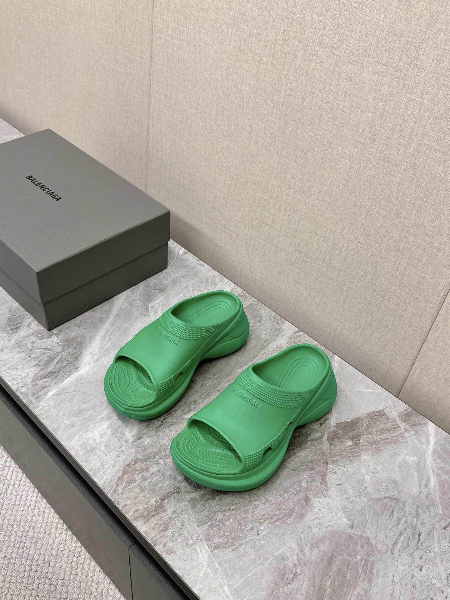 Balenciaga Women's Spring/Summer Green Rubber Molded Slide Sandals 3 i1715515217 4917 0