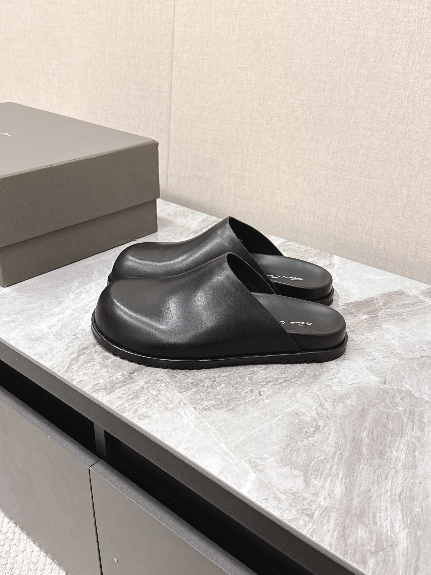 Rick Owens Crazy Bandage Couple Slippers Suede Black Handmade 5 i1742639633 2543 6