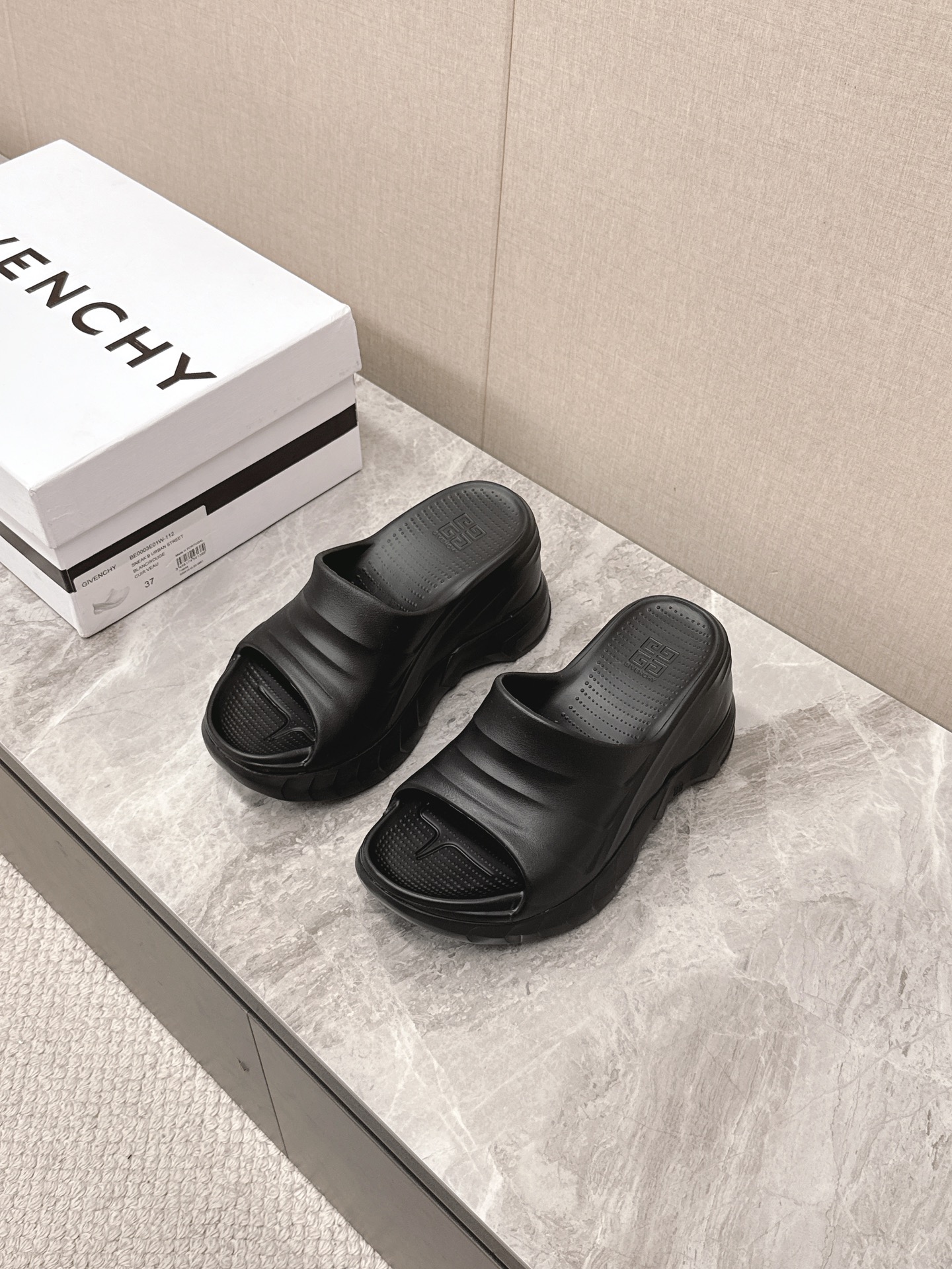 Givenchy Marshmallow Wedge Sandals: Trendy, Comfortable, and Height-Boosting 3 i1745068256 9823 0