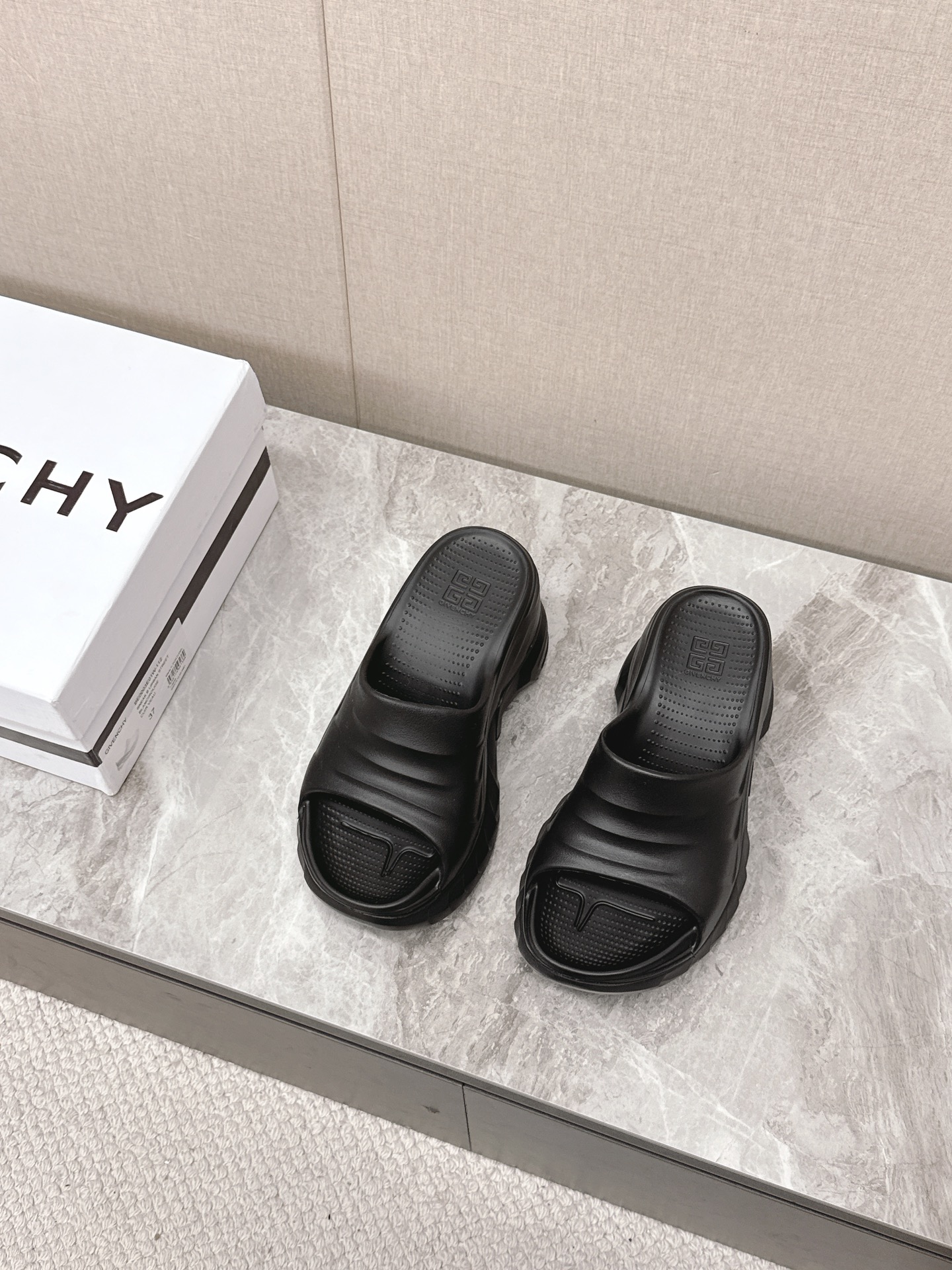 Givenchy Marshmallow Wedge Sandals: Trendy, Comfortable, and Height-Boosting 4 i1745068257 2554 0