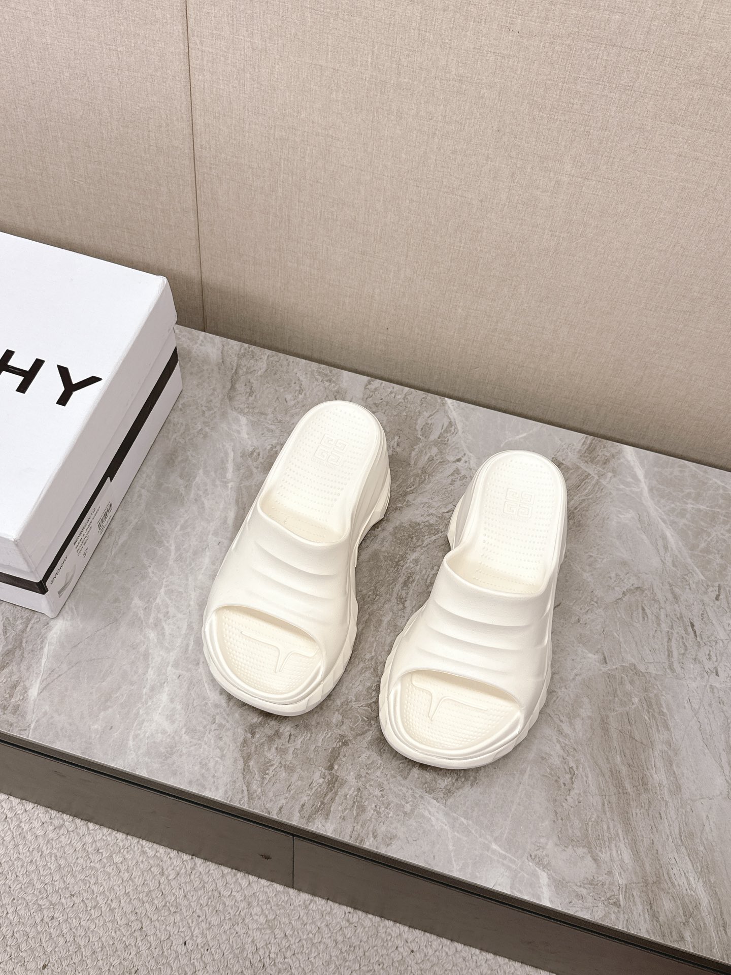 Givenchy Marshmallow Wedge Sandals: Comfortable & Stylish, Size 35-40 4 i1745068275 263 1