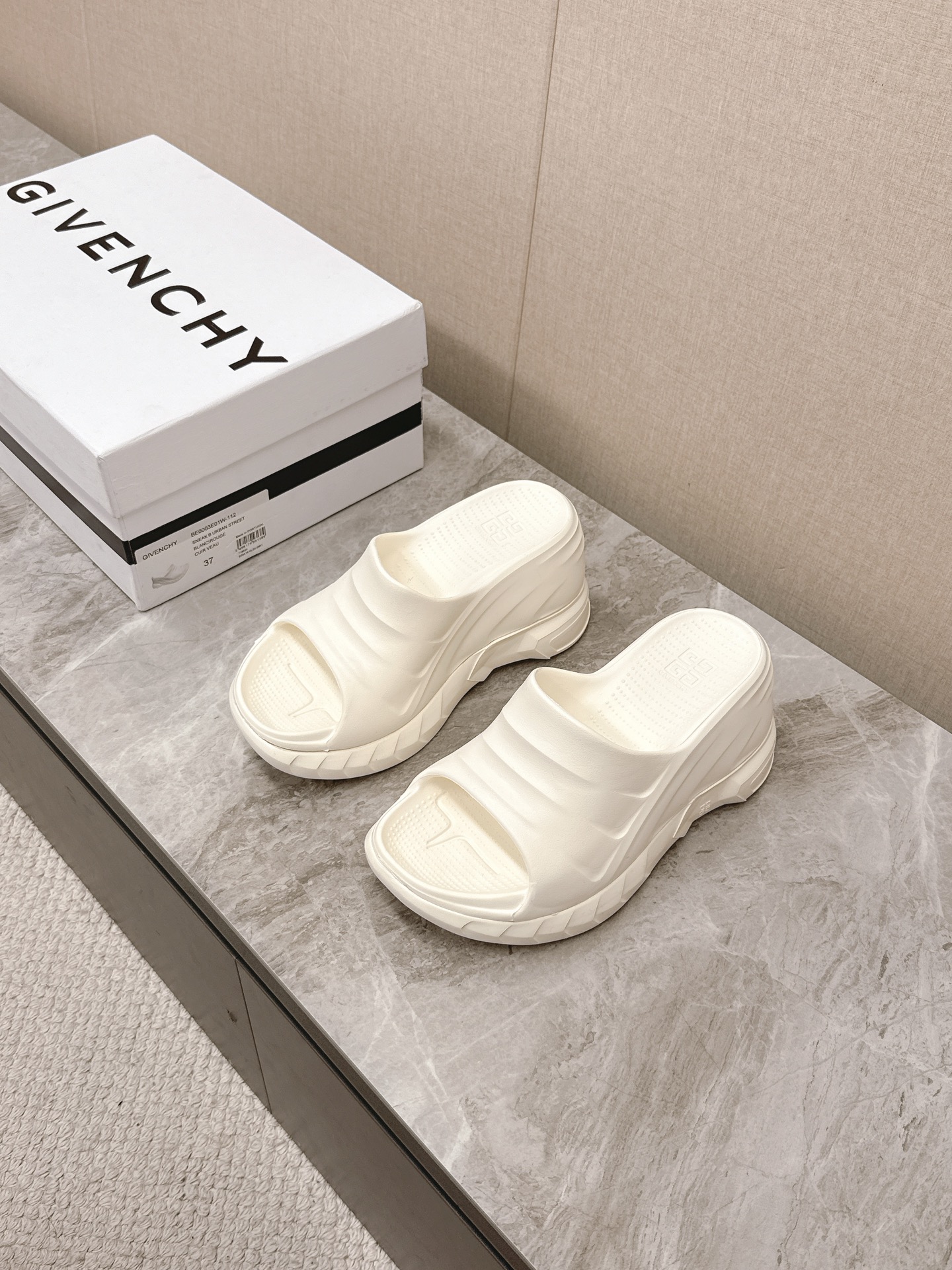 Givenchy Marshmallow Wedge Sandals: Comfortable & Stylish, Size 35-40 3 i1745068282 2718 0