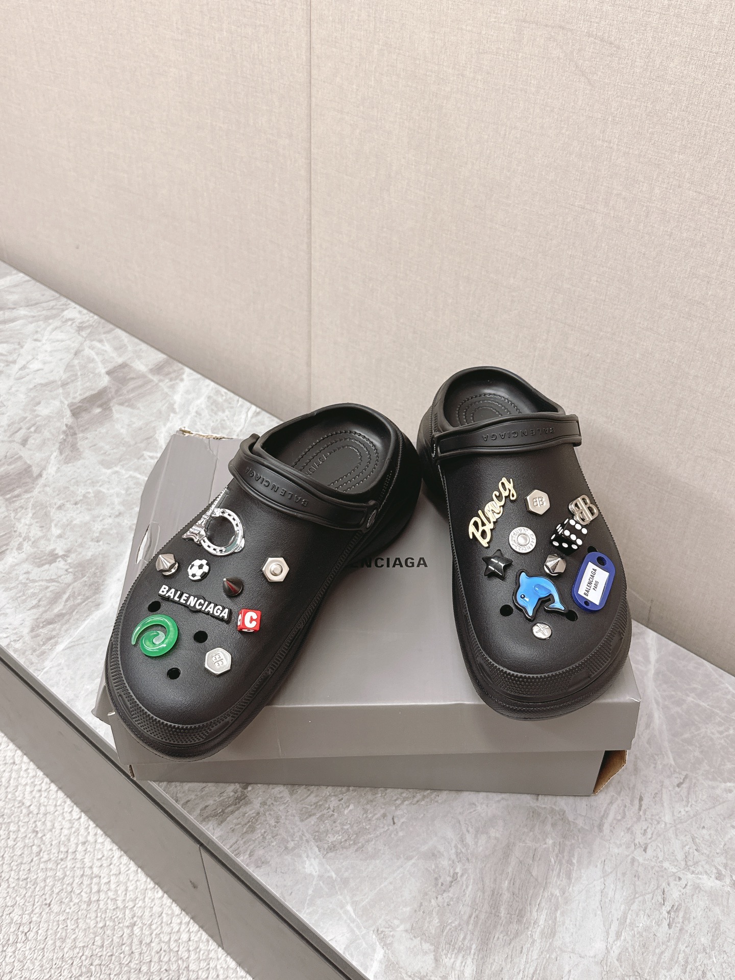 Balenciaga Women's Spring/Summer Clogs With Brand Logo & DIY Charms 6 i1745151135 8061 0