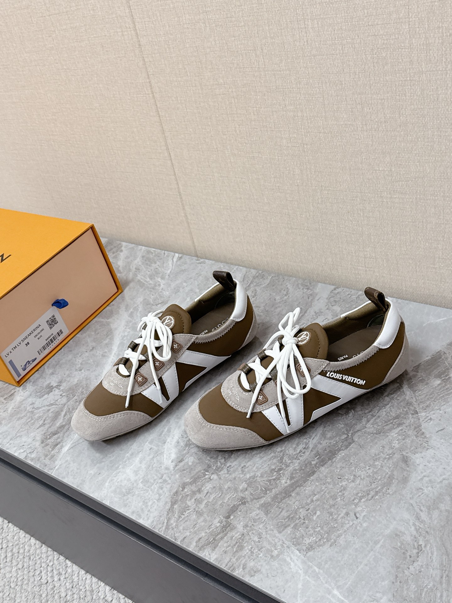 LV Style Leather Women's Shoes Lookbook Reference image 2