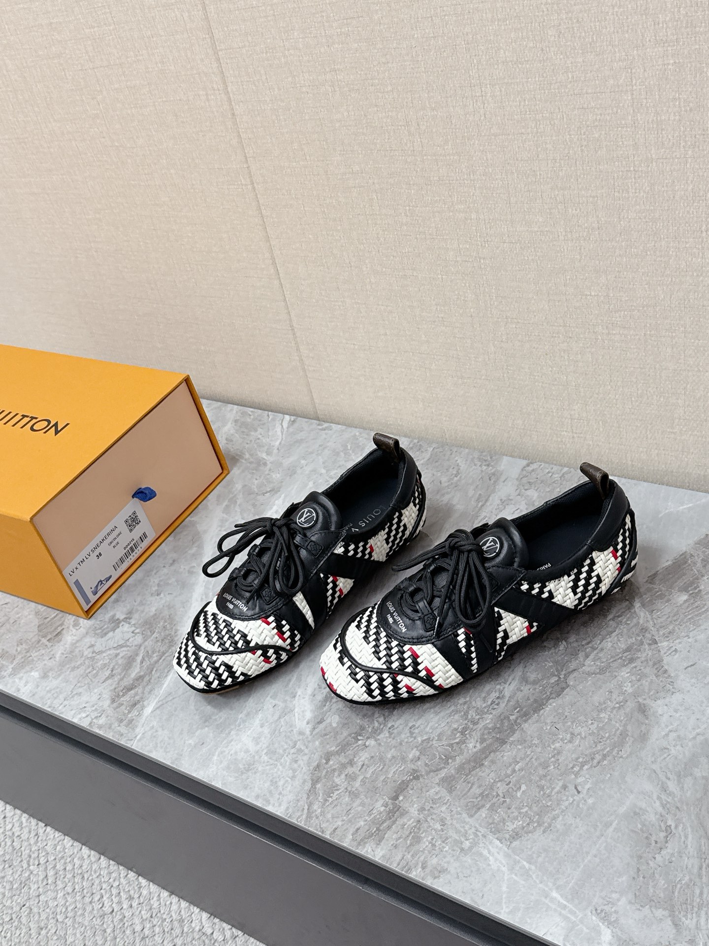 LV Style Leather Women's Shoes Lookbook Reference image 2