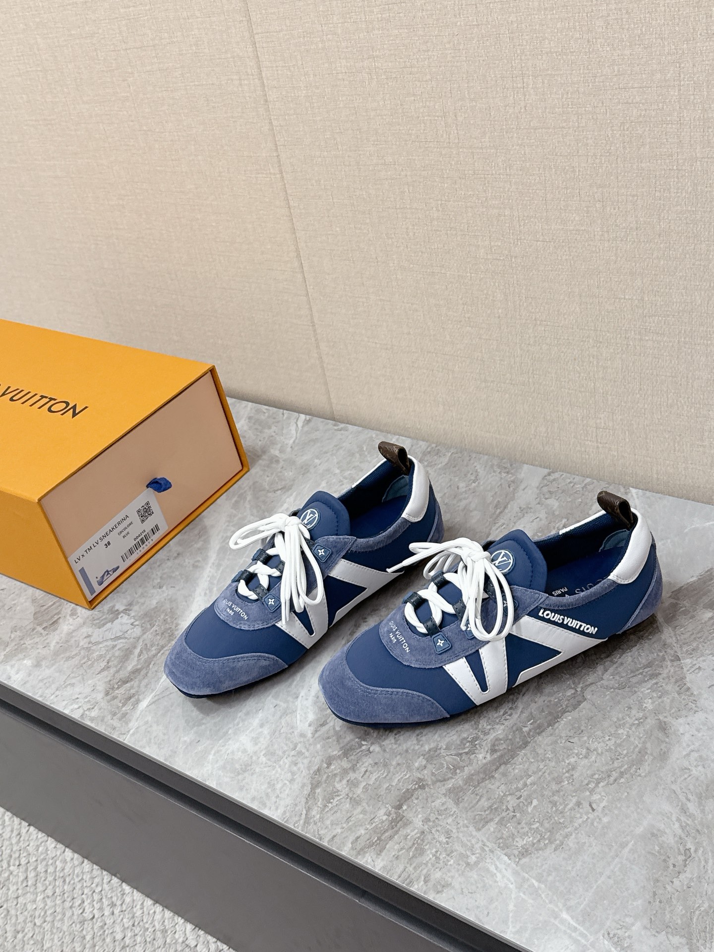 LV Style Leather Women's Shoes Lookbook Reference image 2