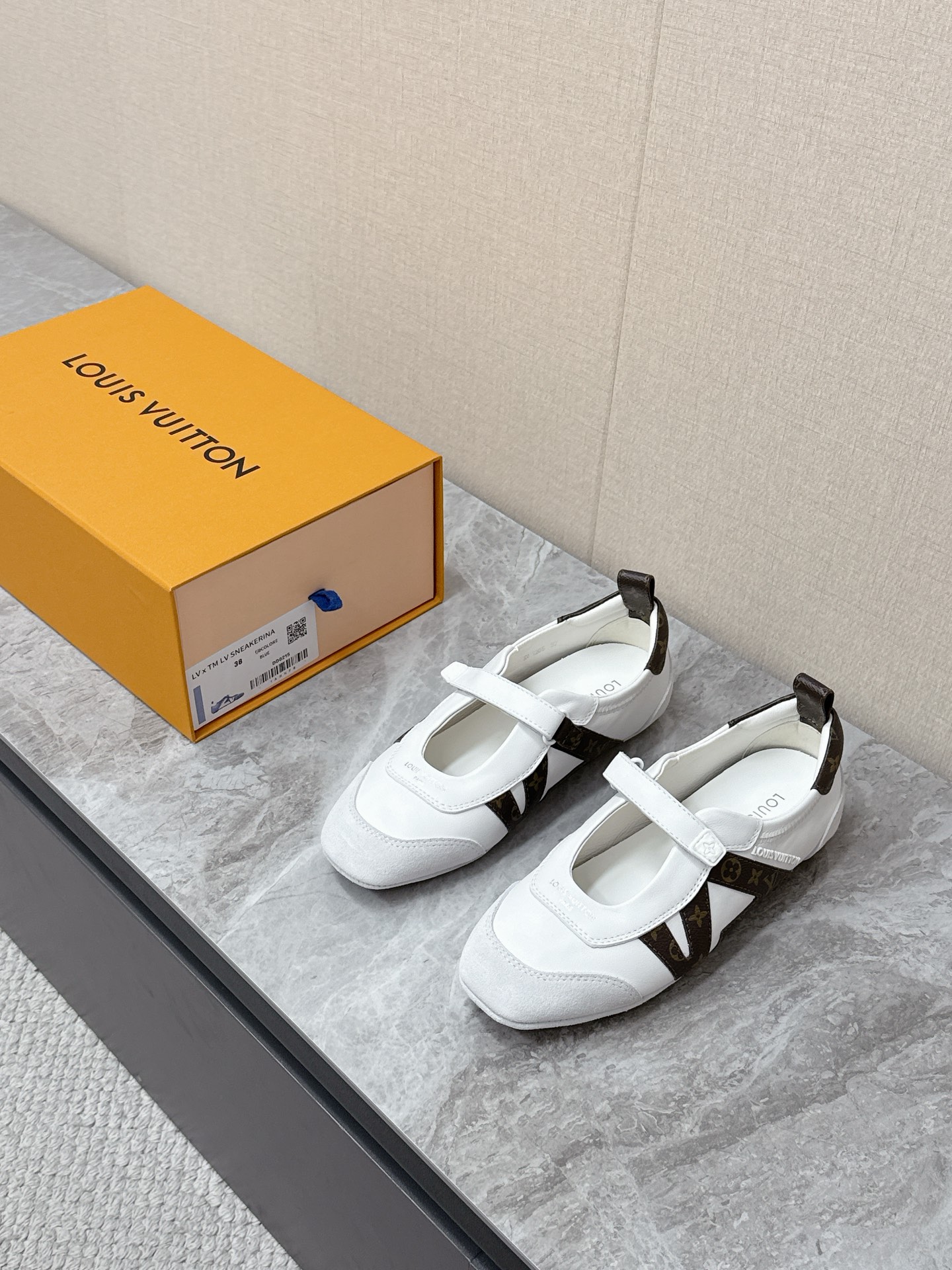 LV Style Leather Women's Shoes Lookbook Reference image 1
