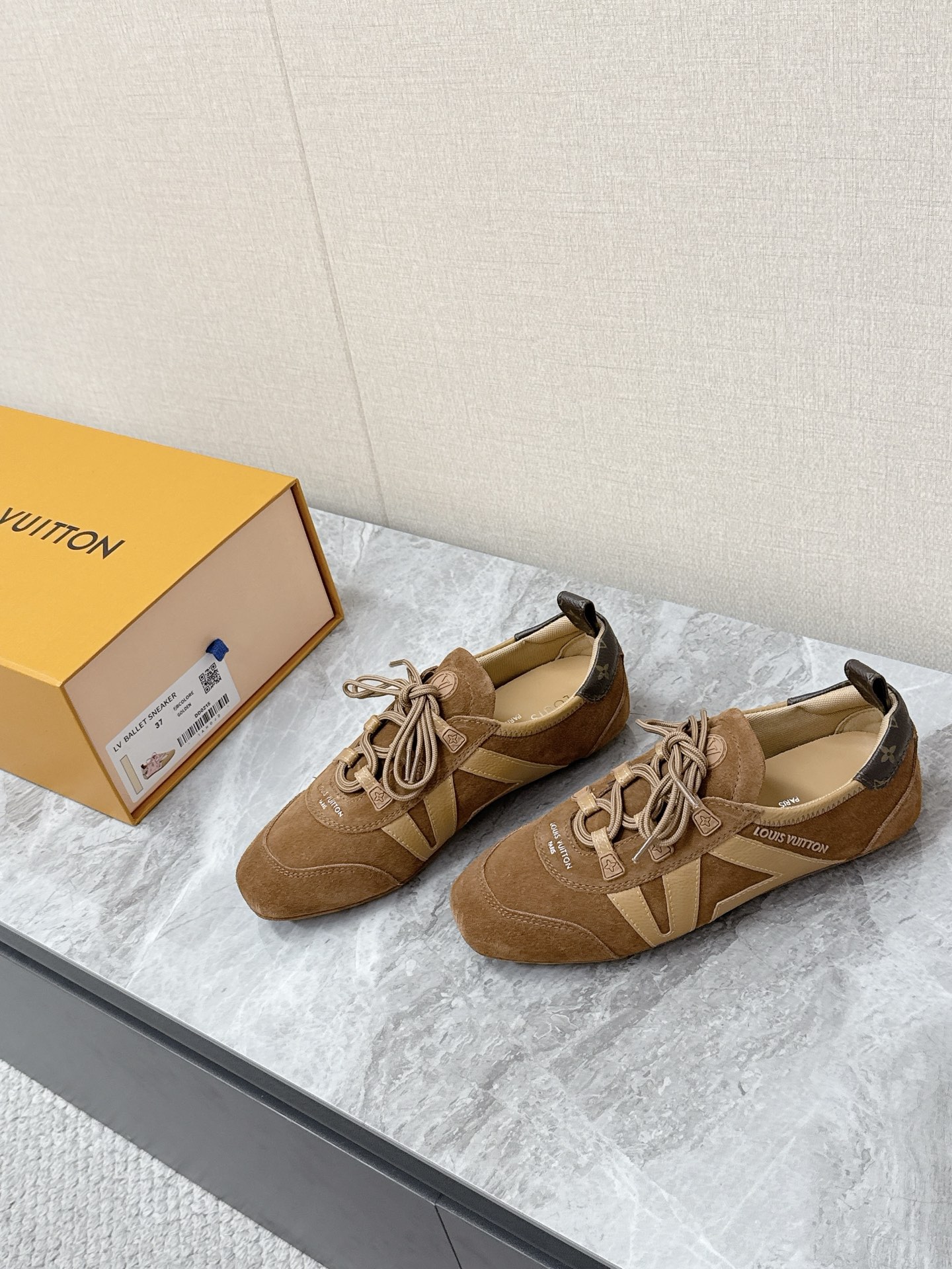 LV Style Leather Women's Shoes Lookbook Reference image 2