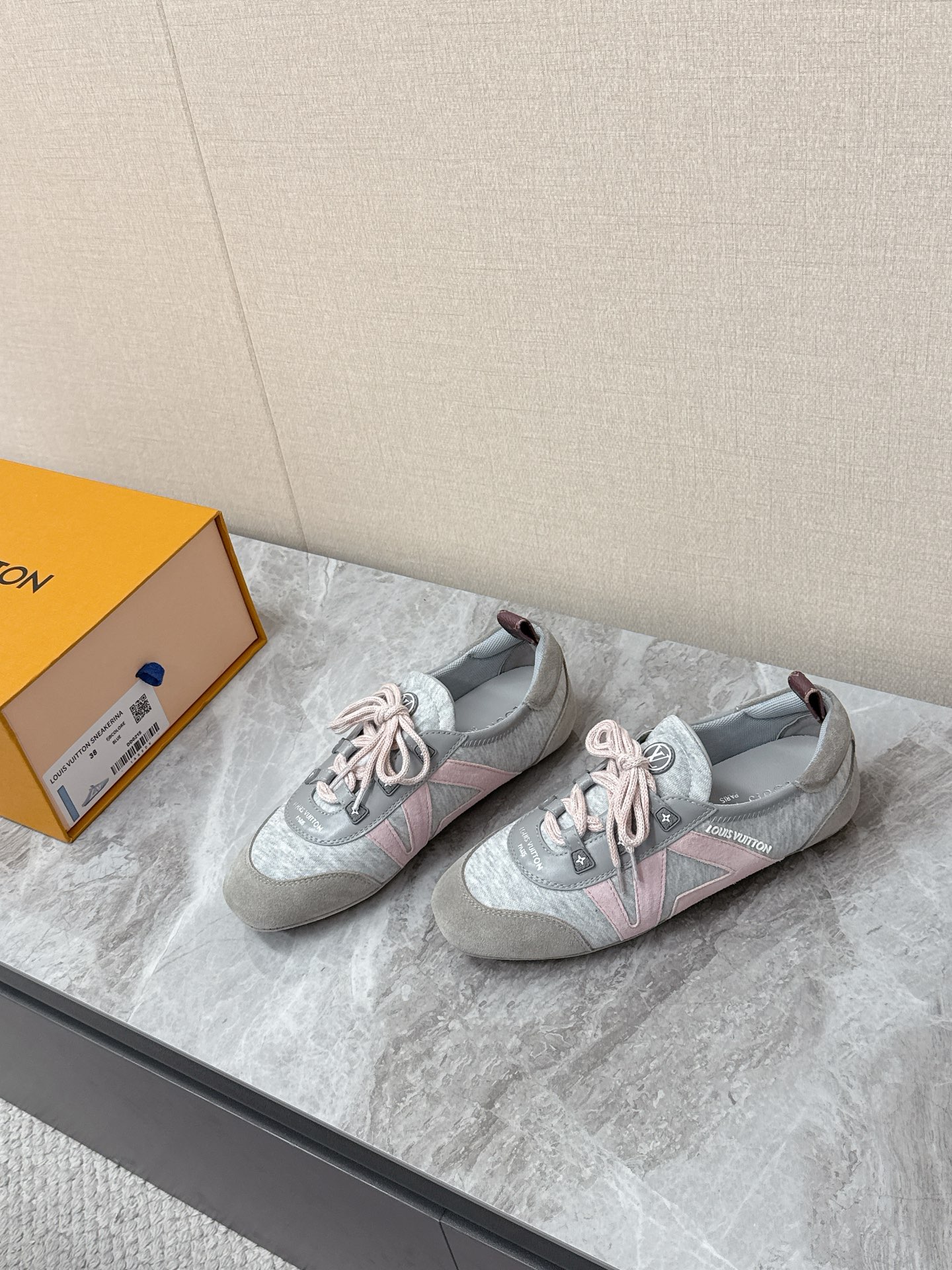 LV Style Leather Women's Shoes Lookbook Reference image 2