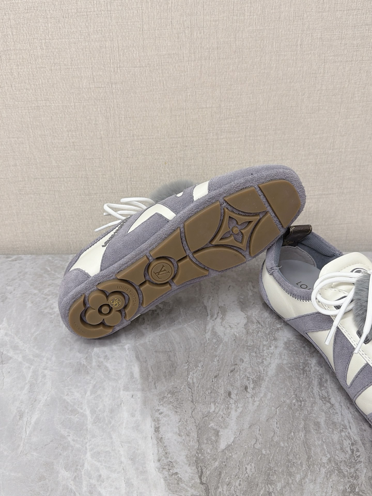 Louis Vuitton Sneakers