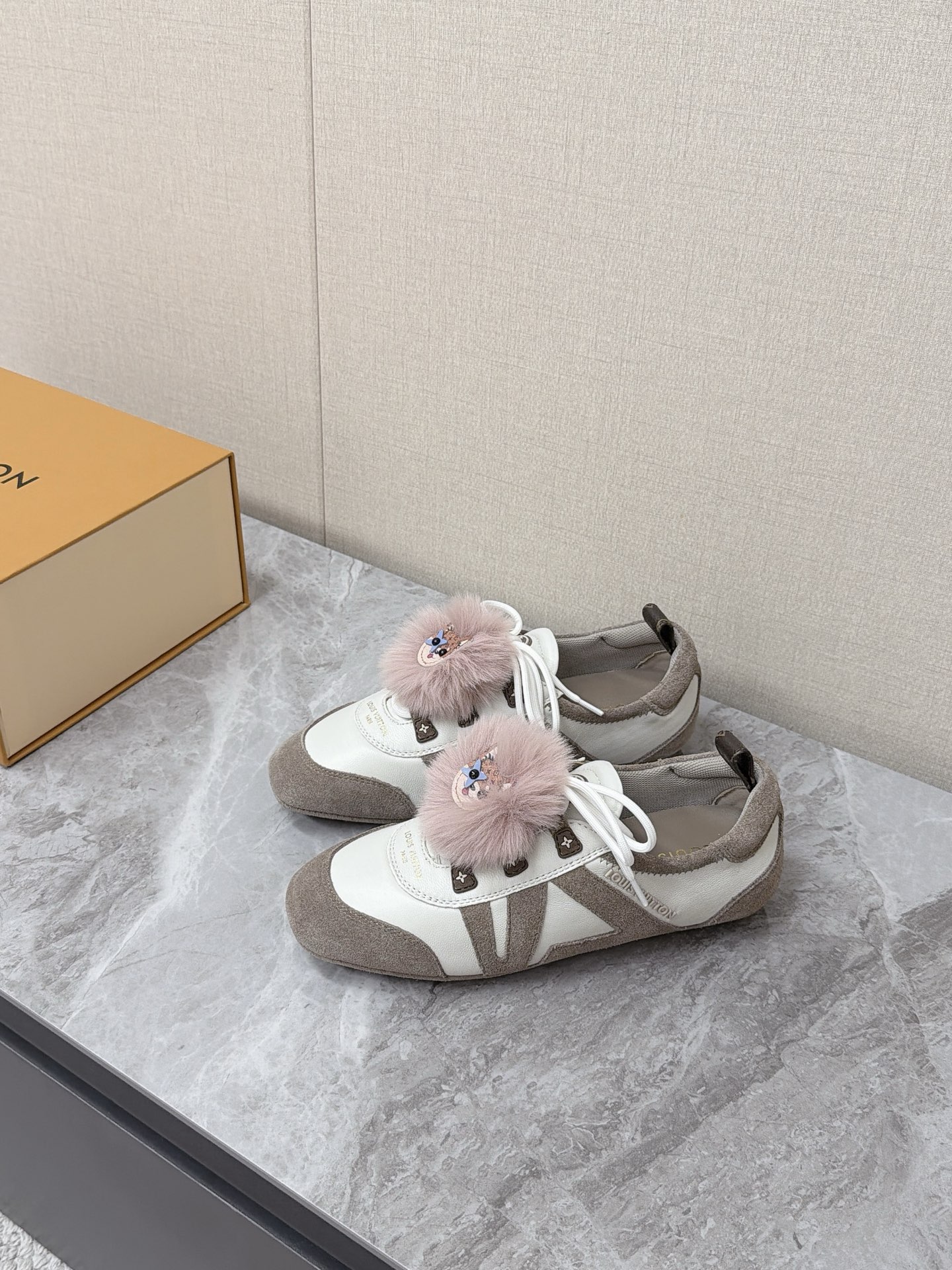 Louis Vuitton Sneakers