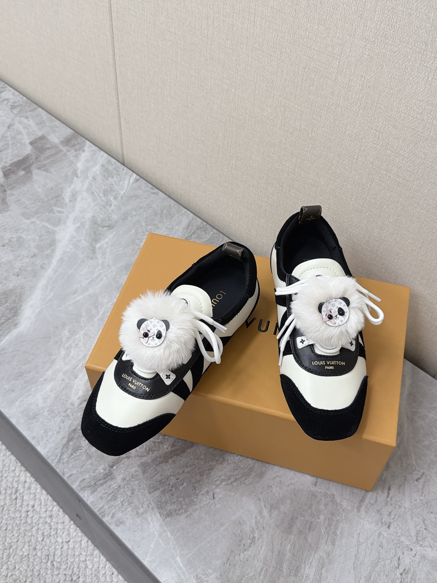 Louis Vuitton Sneakers