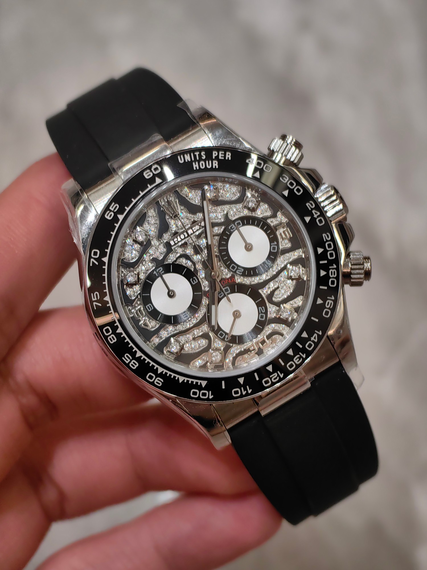 NO:385174,FH factory counterweight version of Platinum Tiger Di Artificial cultivation diamond, can be repeatedly wrapped with gold without peeling, 4131 integrated movement, gram,19860909FH factory 配重版白金老虎迪 人工培育钻 不掉皮不掉色可以反复包金 4131一体机芯 克,,Watch