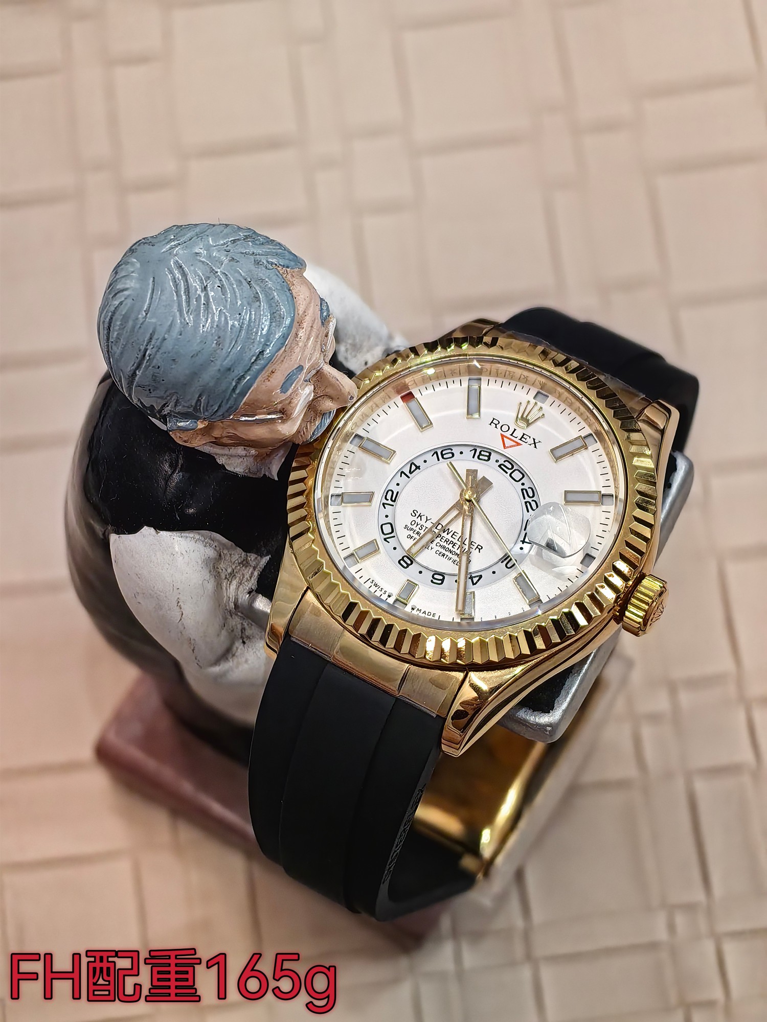 NO:553328,FH factory's 165g Skywalker counterweight has arrived. 'Across the world, win every second.' 1FH factory uses 904L fine steel to encase the internal counterweight, and refuses to use a thicker and heavier bottom cover, and a full tungsten steel case!  FH promises that the skin will not peel off, the color will not fade, and it can be gold-filled!  The only one on the market!  The weight is 165g, which is infinitely close to the original. The diameter of the watch matches the original gold size of 42MM, and the thickness is 13.8MM!  The bottom of the case is embossed with four original precious metal stamps!  2 Comes with original substitute dial, hands, and high-transparent sapphire glass mirror regardless of cost!  The bezel adopts a triangular pit pattern dog tooth ring, and the month function can be adjusted by rotating the outer ring!  The dial and hands are made of luminous filling powder imported from Switzerland, matching the ice sapphire blue luminous color, which is long-lasting and bright!  Paired with a rubber strap containing memory steel, an integrated buckle made of 904L stainless steel, and the original and internally synchronized strap size can be fine-tuned!  3 Equipped with the latest version of fully automatic mechanical 9002 movement, powerful date display, month display, annual calendar display, GMT dual time zone display!  FH factory Tianxing Navigator - the ultimate choice for time controllers, making every time zone your home!  Welcome to taste!  ,,gold19860909FH factory 配重165克天行者到货 『纵横寰宇,分秒皆赢』 1FH factory采用904L精钢包壳内部配重,拒绝使用底盖加厚加重、全钨钢材质表壳！FH承诺不掉皮不掉色可包金！市面独一家！重量165g,无限接近原装.表径对版原装黄金尺寸42MM,厚度13.8MM！表壳底部均压印对版原装四个贵金属印记！ 2不计成本搭配原装代用表盘、指针、高透蓝宝石玻璃镜面！表圈采用三角坑纹狗牙圈,旋转外圈可调转月份功能！表盘、指针均采用瑞士进口夜光填充粉,对版冰宝蓝夜光颜色,持久光亮！搭配内含记忆钢片橡胶表带,904L精钢打造一体表扣,内部同步原装可微调表带尺寸！ 3搭载最新版全自动机械9002机芯,功能强大日期显示、月份显示、年历显示、GMT双时区显示！ FH factory天行纵航者——时间掌控者终极之选,让每个时区都成为你的主场！欢迎品鉴！,,gold,Watch