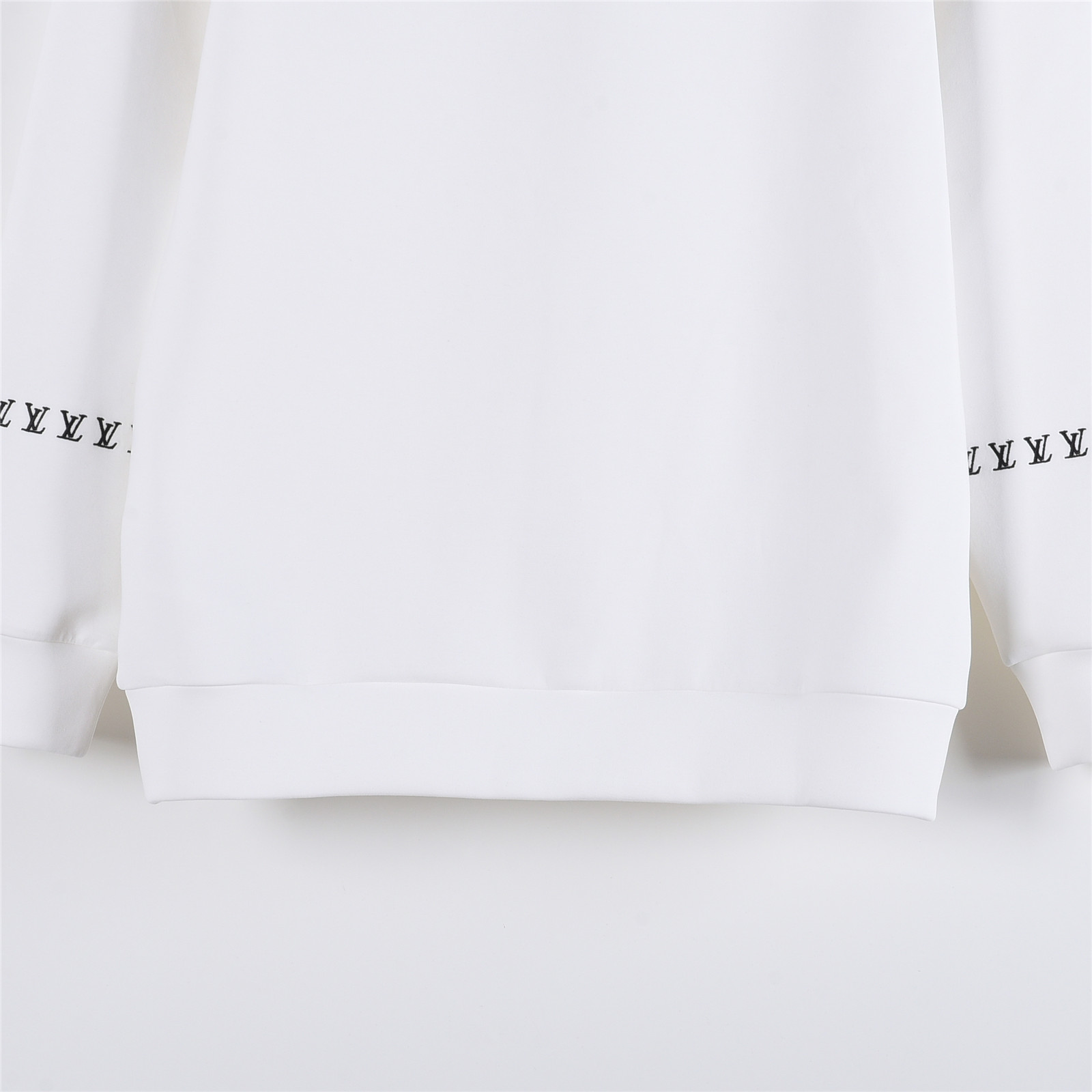 Louis Vuitton 路易威登 LV 25ss 胸前刺绣字母太空棉卫衣